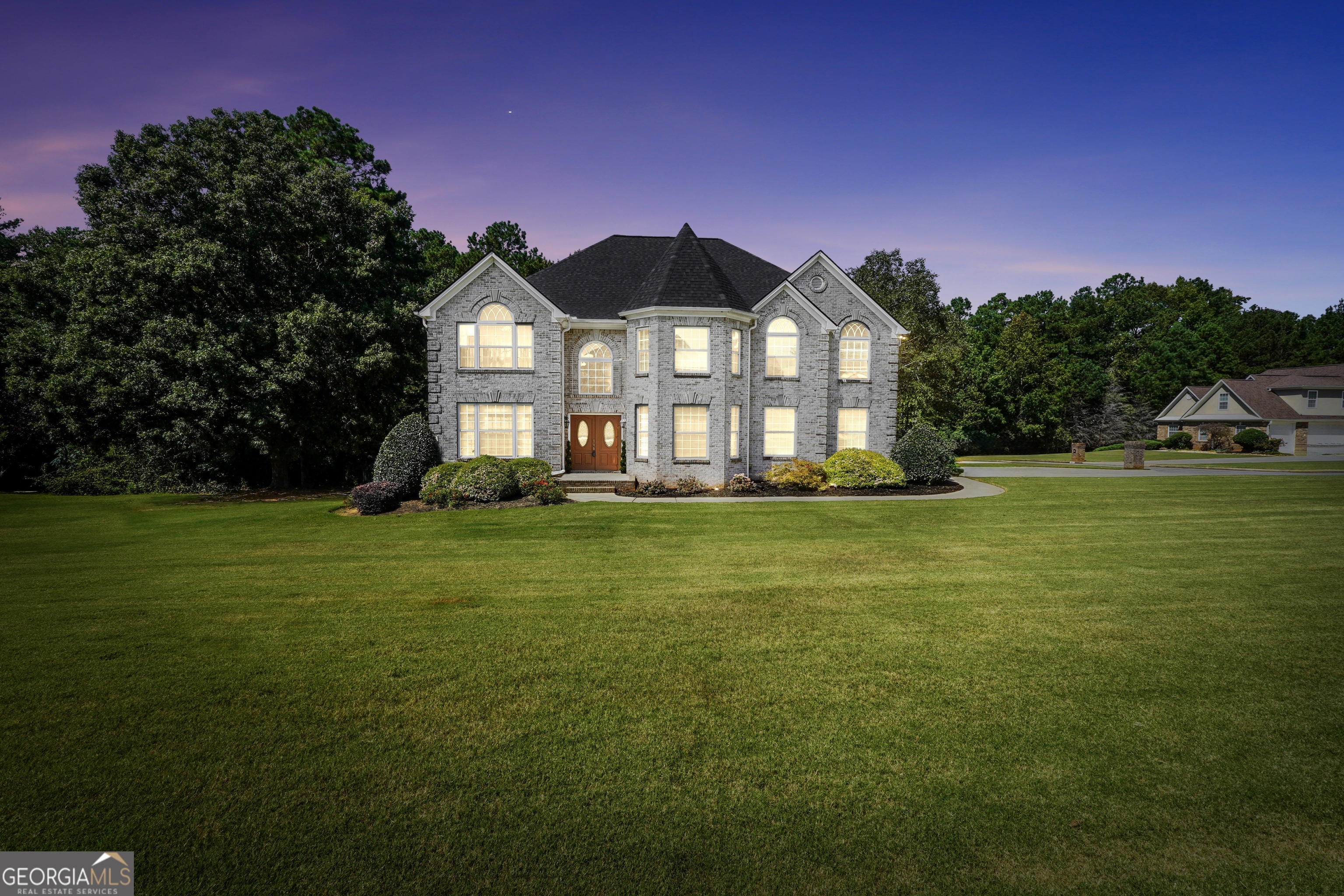 1202 Persimmon Way Property Photo 2