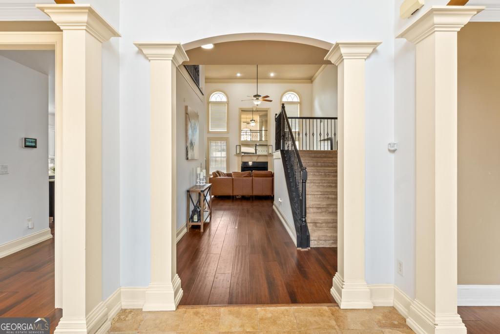 1202 Persimmon Way Property Photo 9