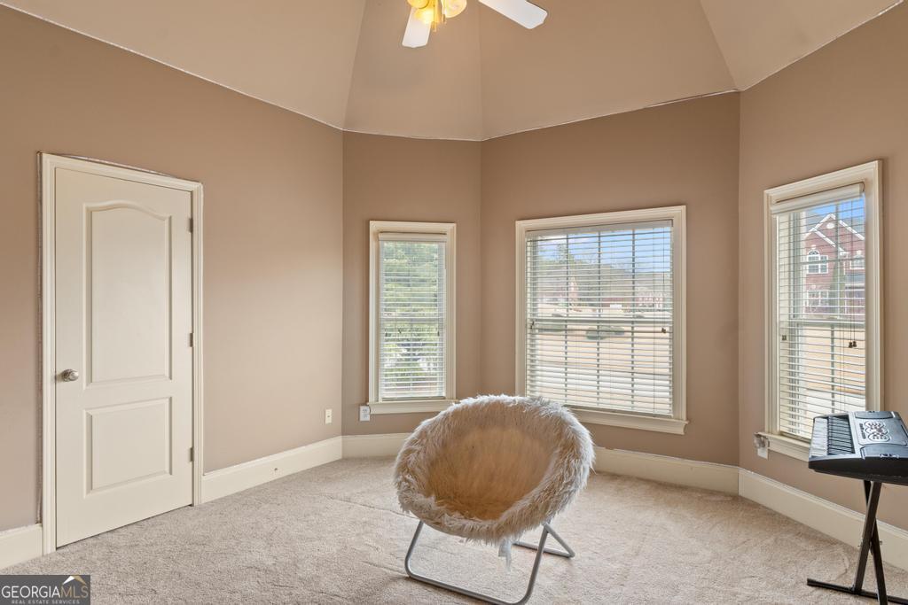 1202 Persimmon Way Property Photo 32
