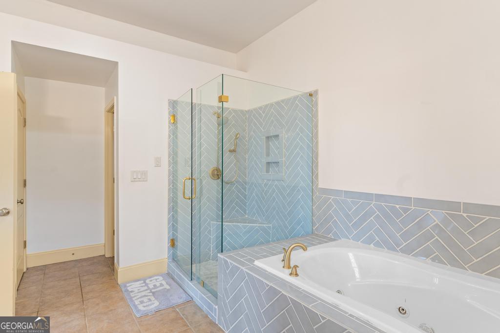 1202 Persimmon Way Property Photo 37