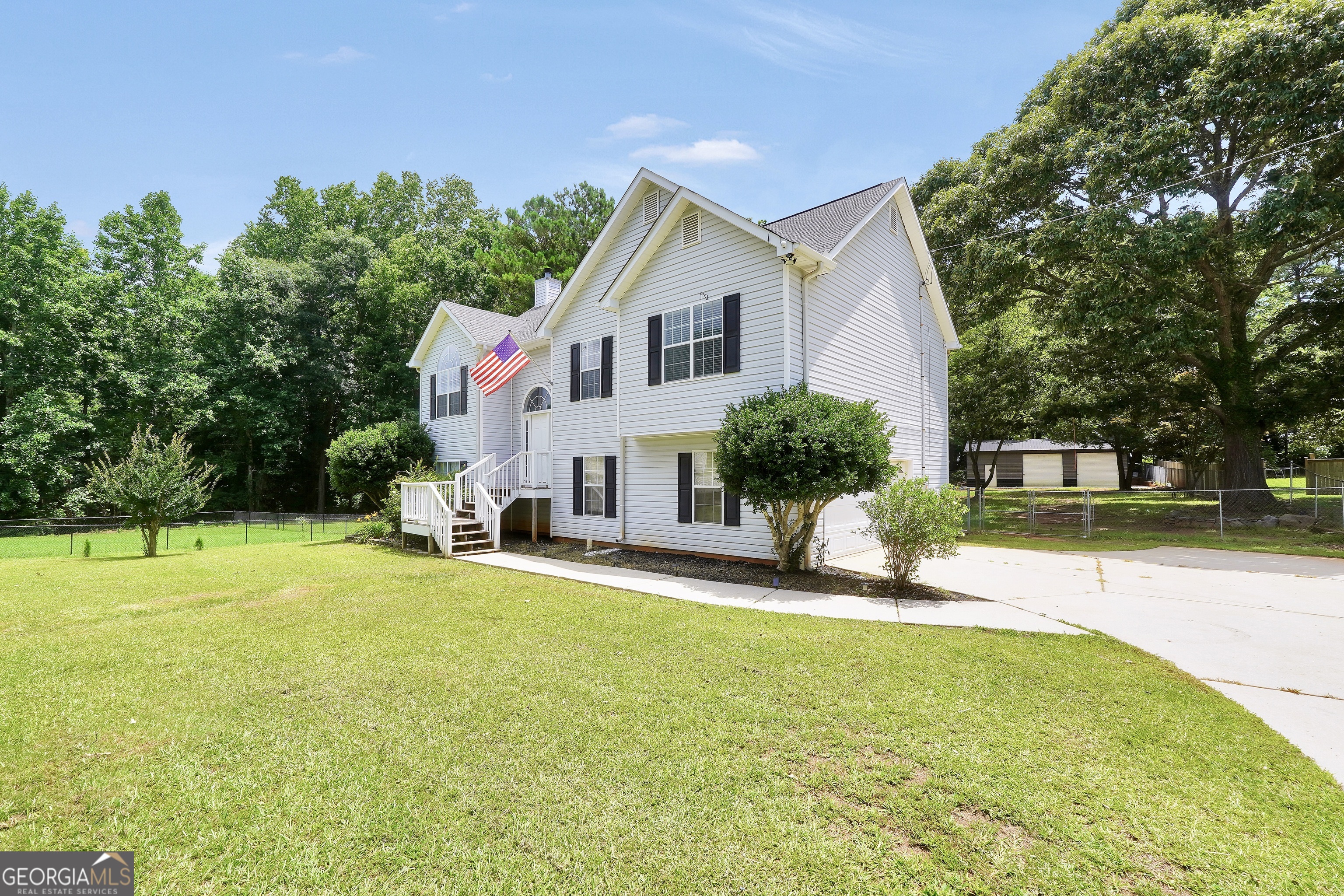 105 Dawn Court Property Photo 2