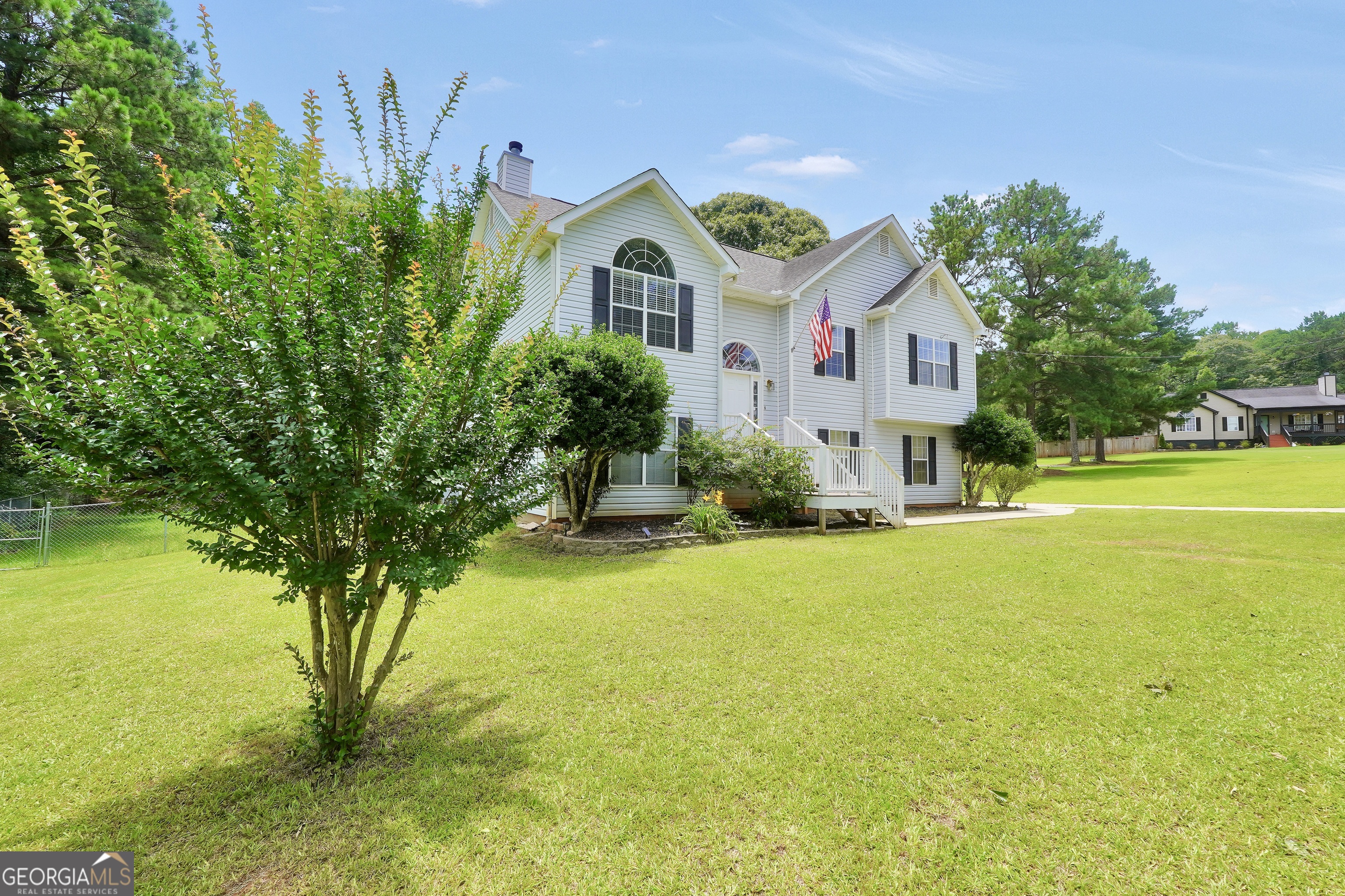 105 Dawn Court Property Photo 4