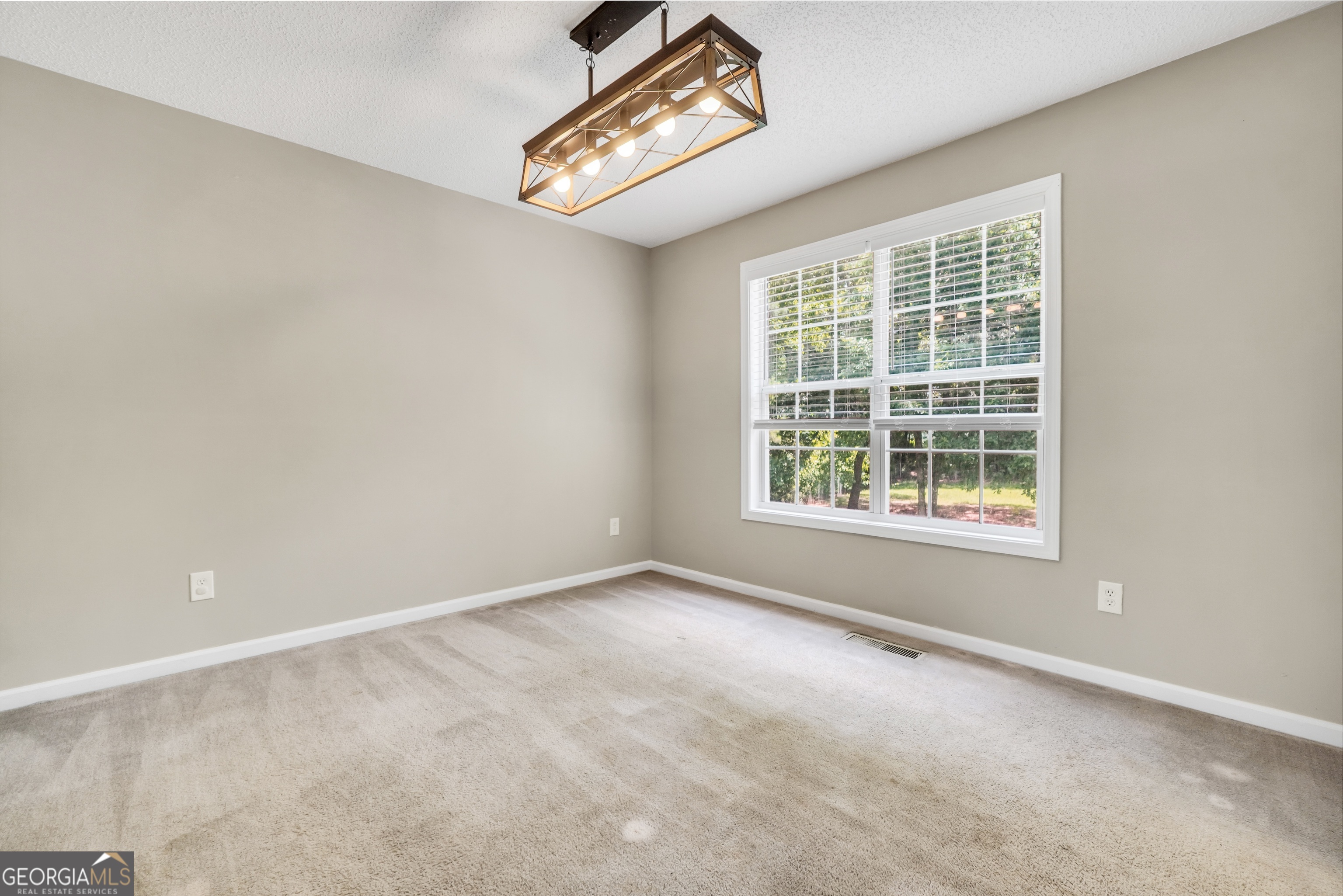 105 Dawn Court Property Photo 10