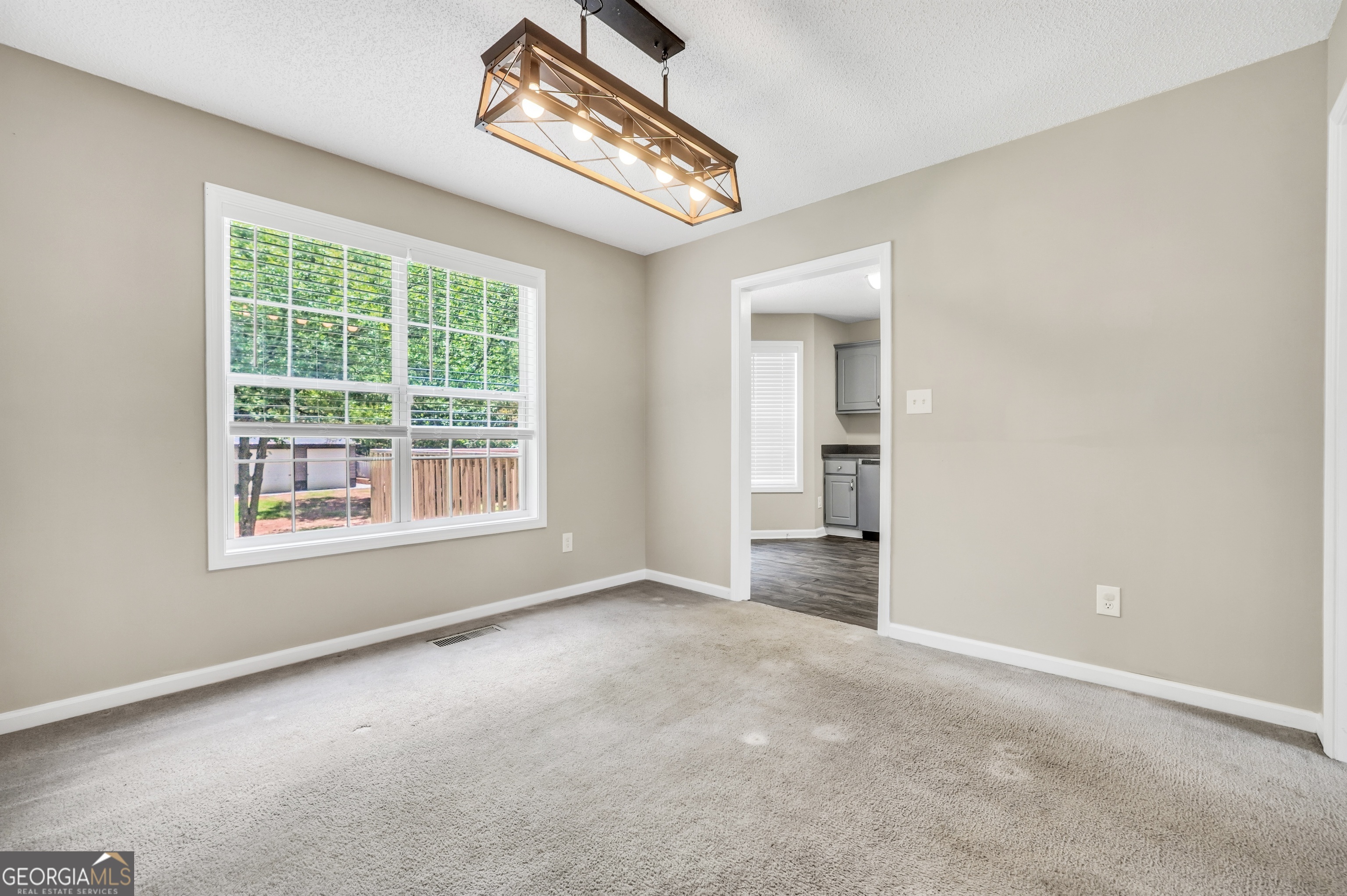 105 Dawn Court Property Photo 11