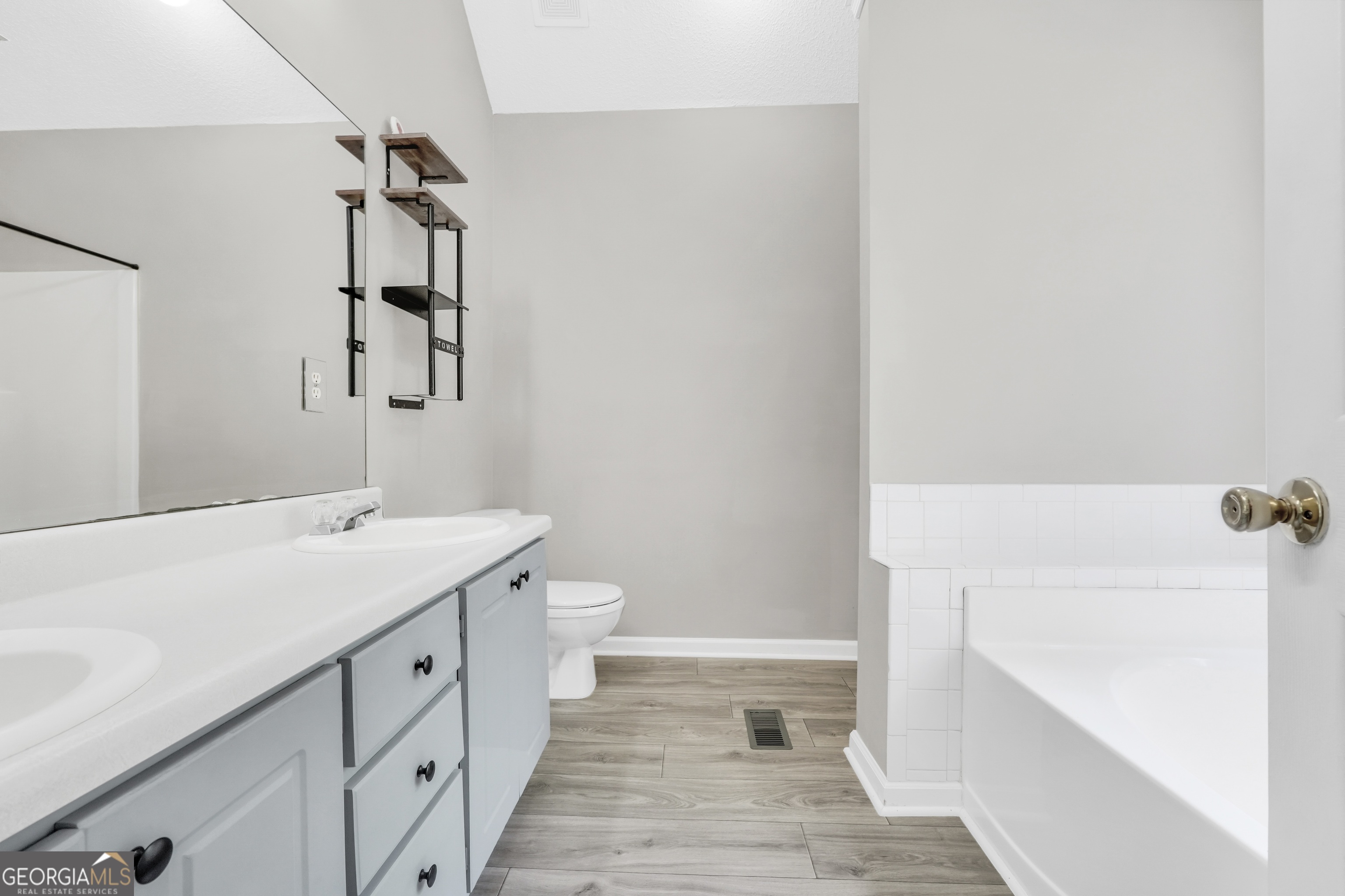105 Dawn Court Property Photo 30