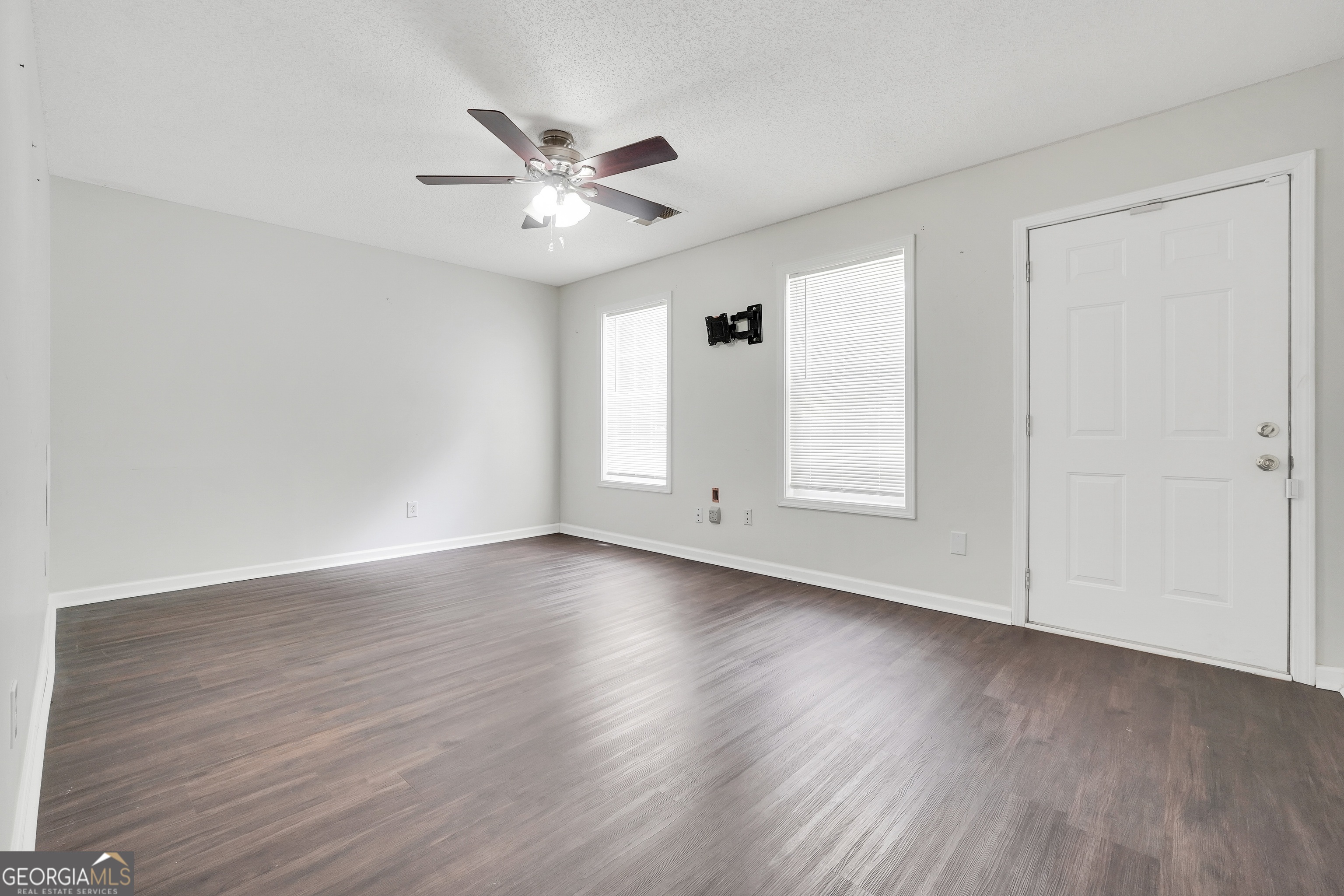 105 Dawn Court Property Photo 35
