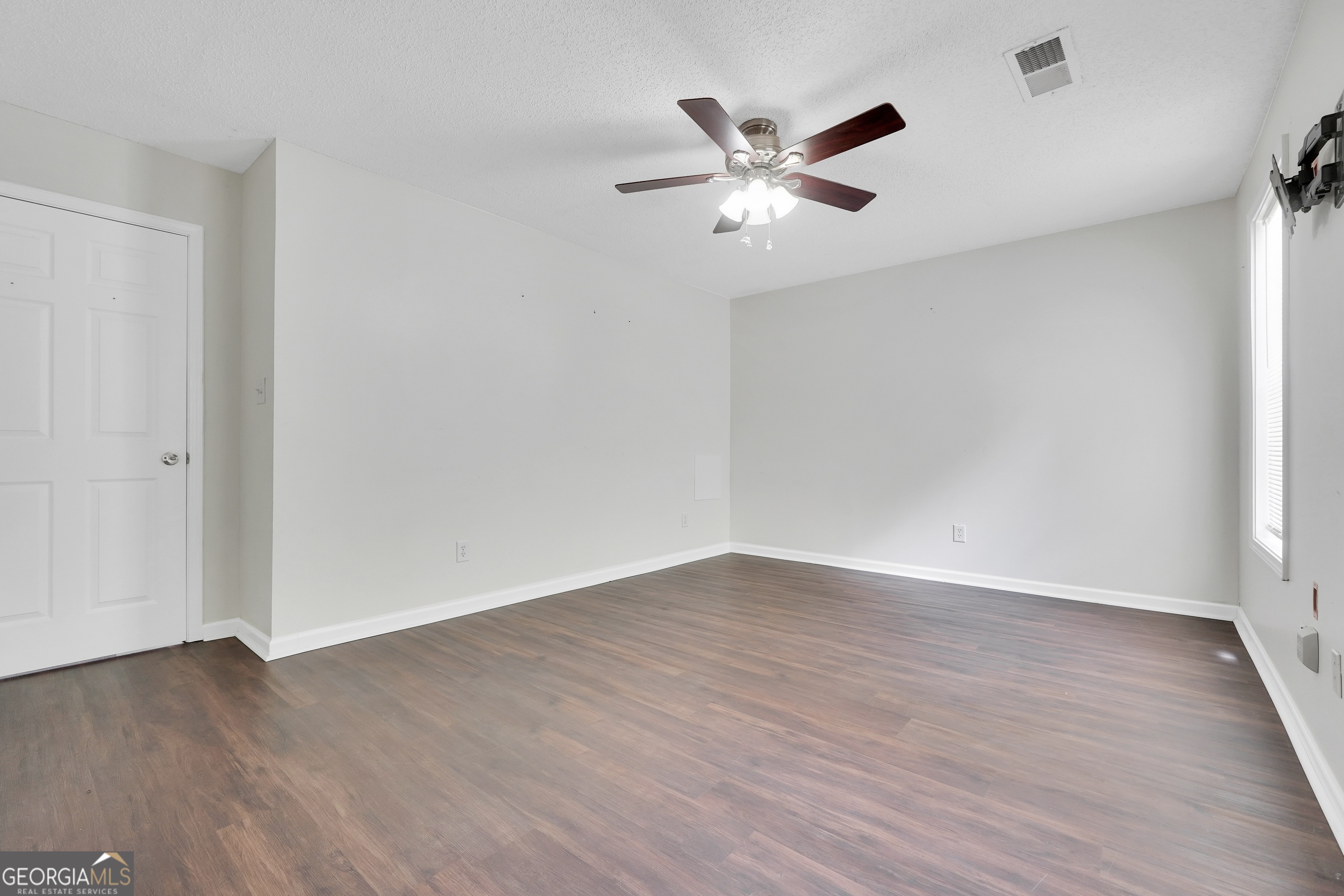 105 Dawn Court Property Photo 37