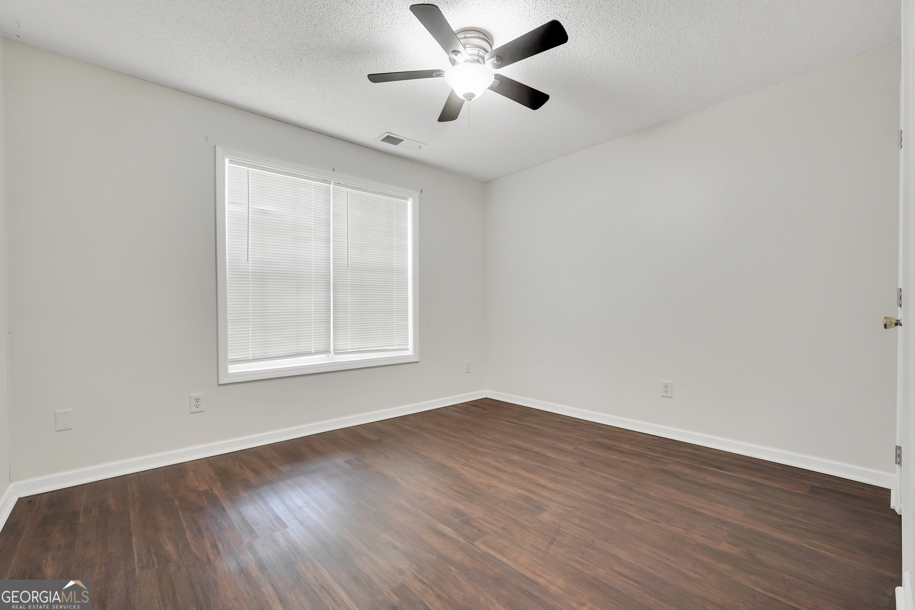 105 Dawn Court Property Photo 41
