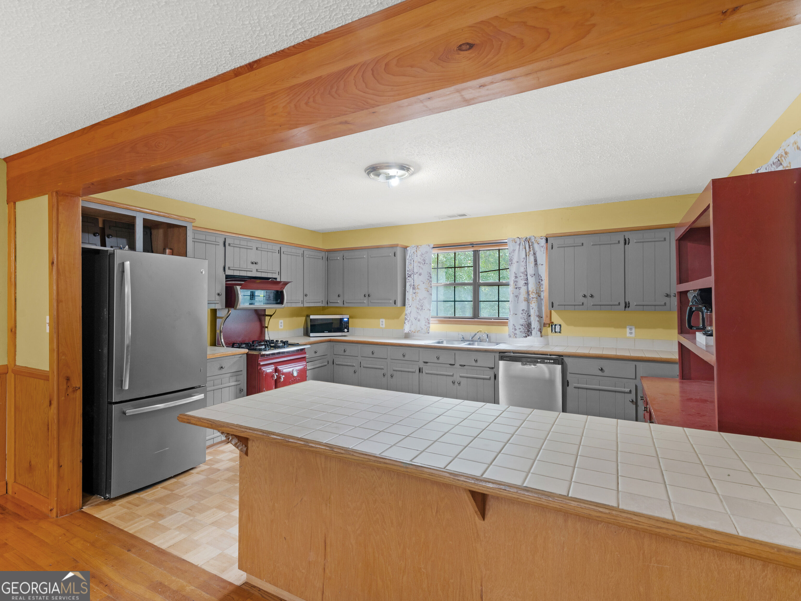 107 Midway Road Property Photo 7