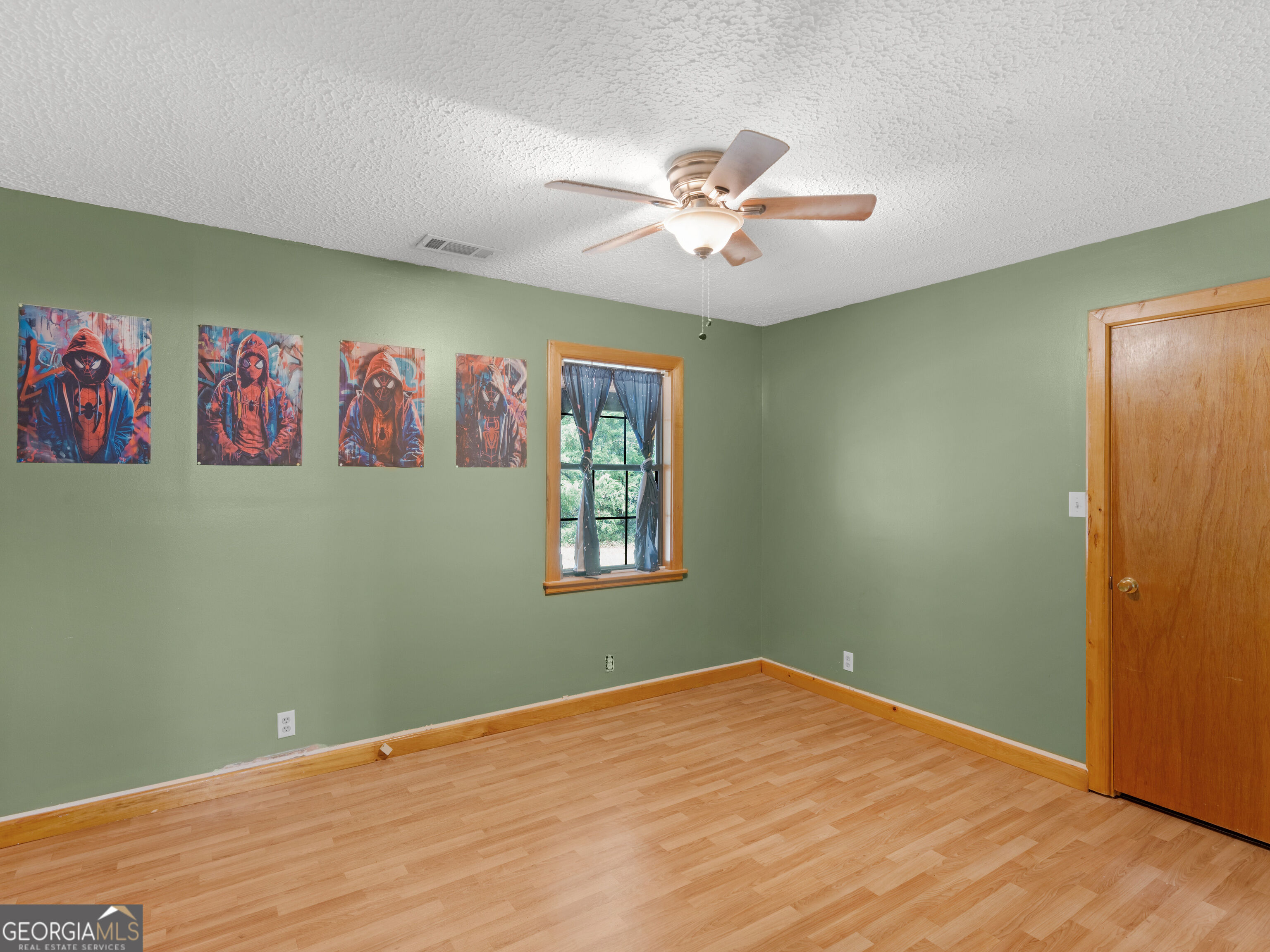 107 Midway Road Property Photo 13