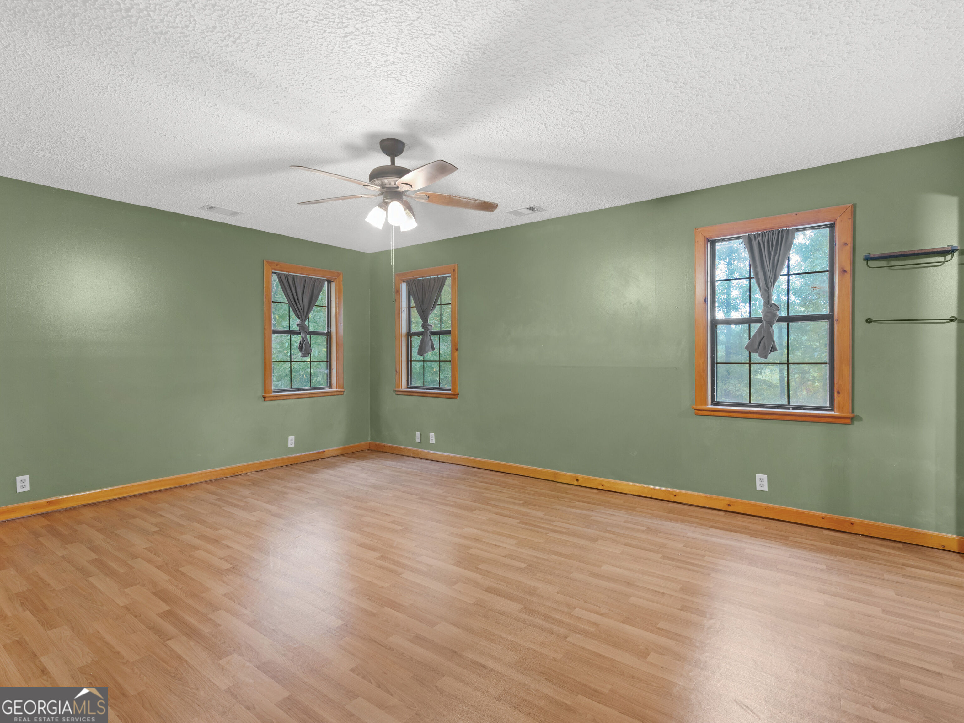 107 Midway Road Property Photo 16