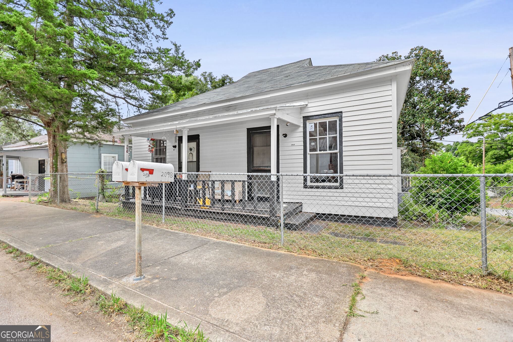209 Ware Street Property Photo 3