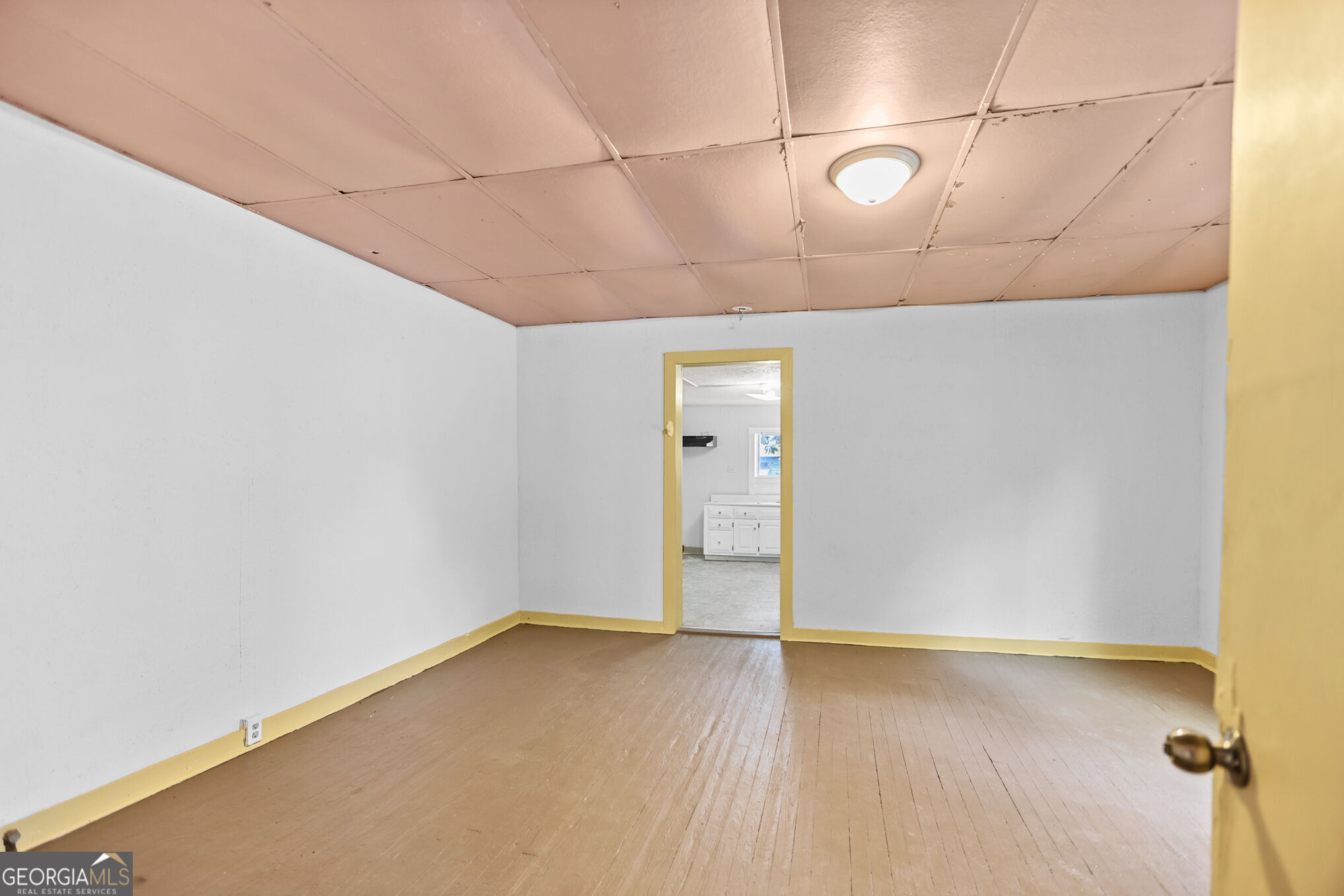 209 Ware Street Property Photo 6