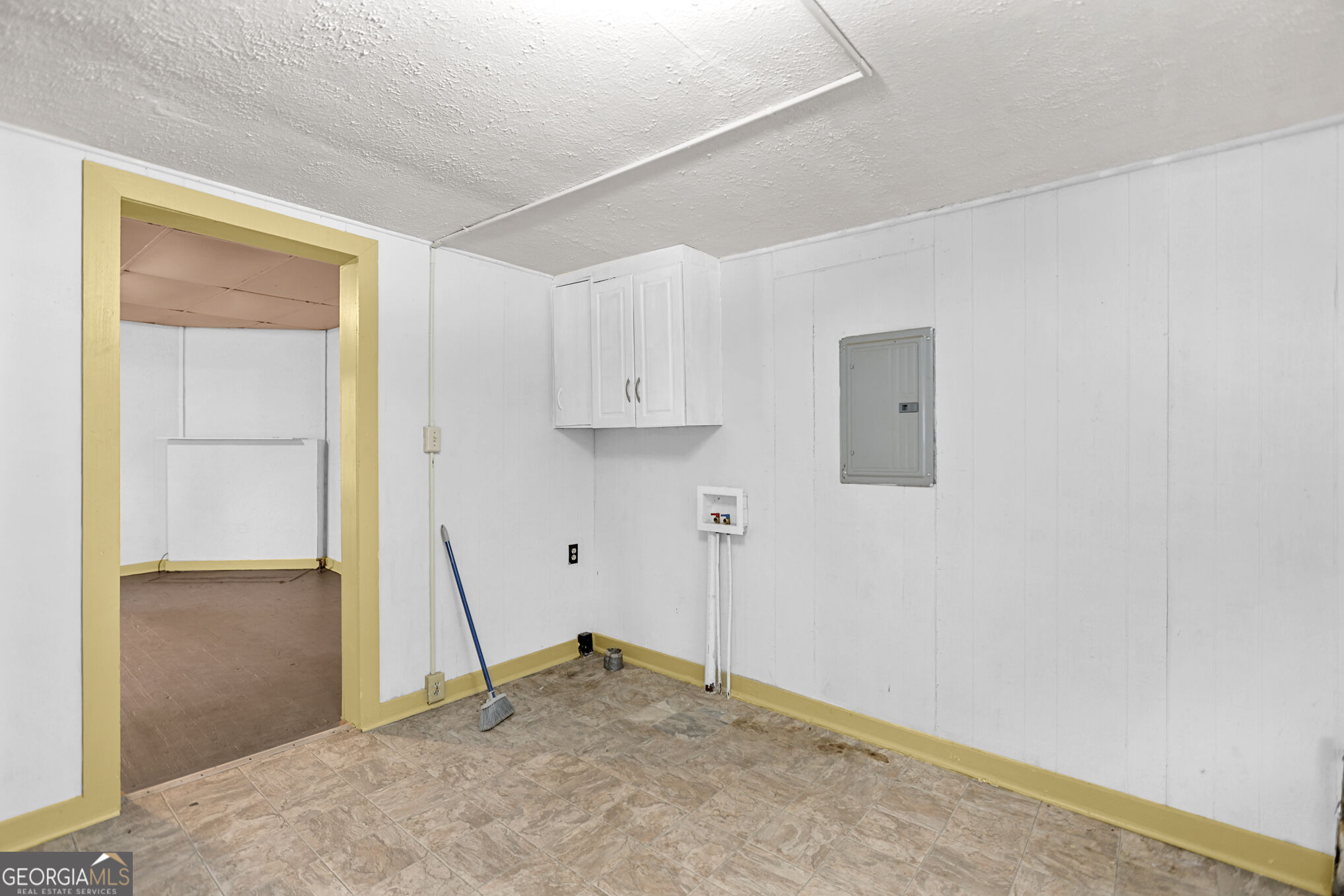 209 Ware Street Property Photo 9