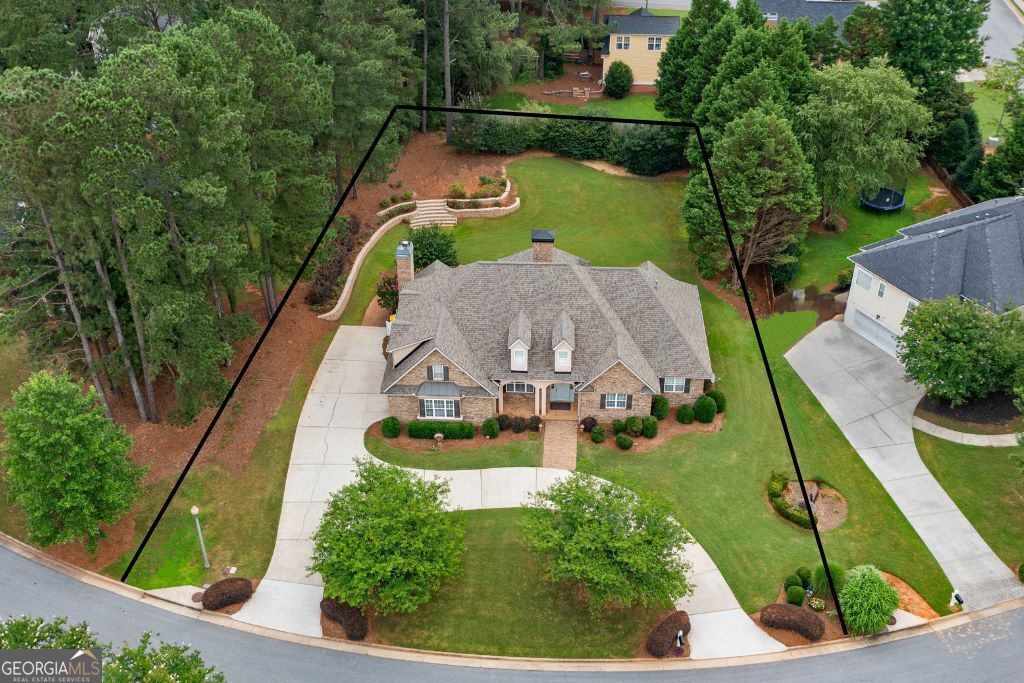 15 Stratford Way