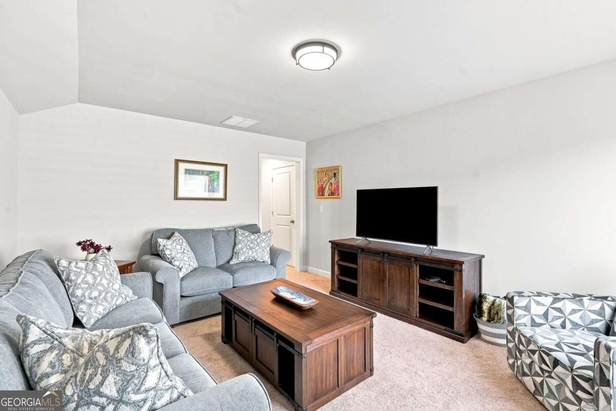 252 Saratoga Drive Property Photo 24