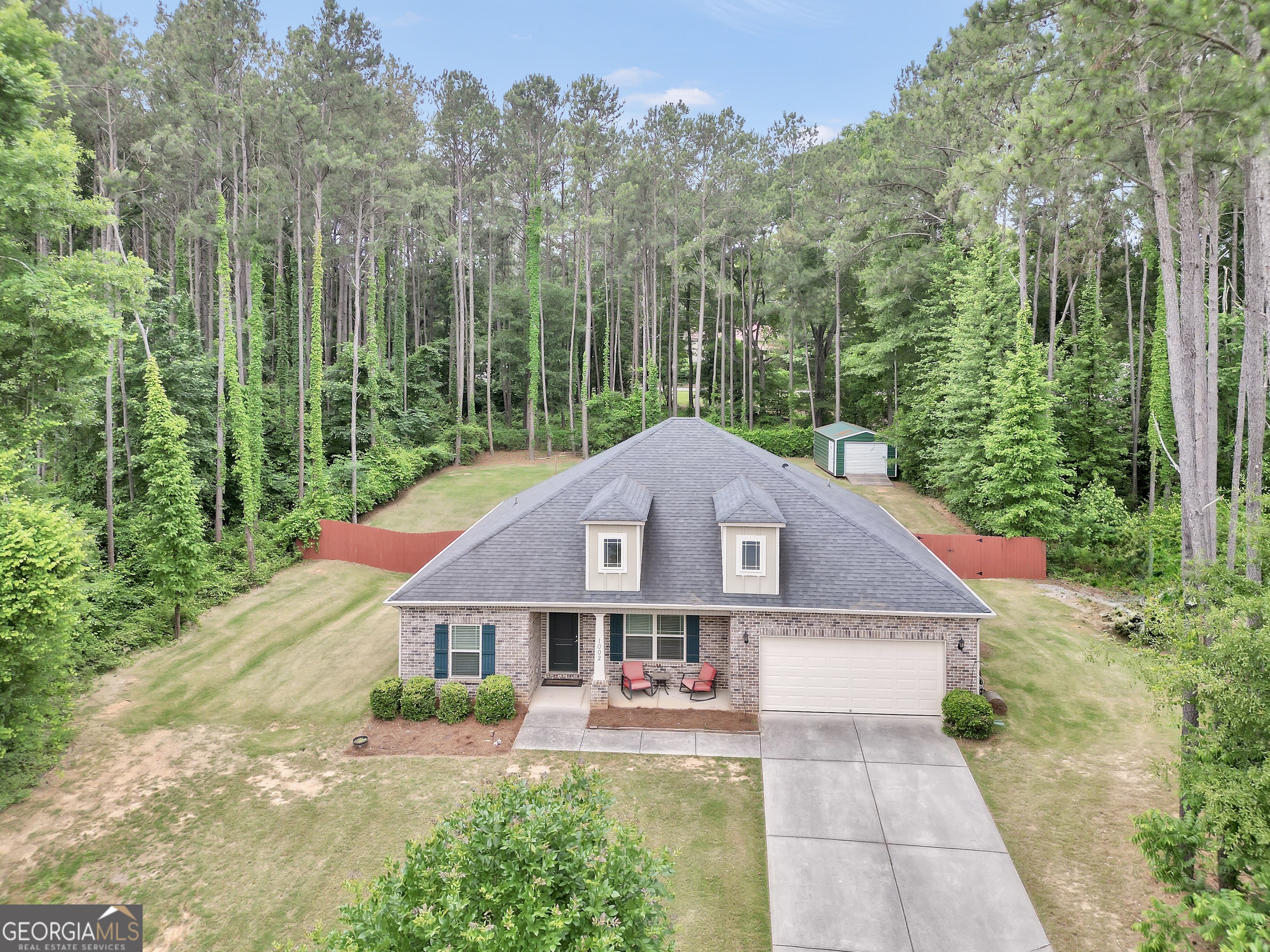 1002 Yorkshire Drive Property Photo 1