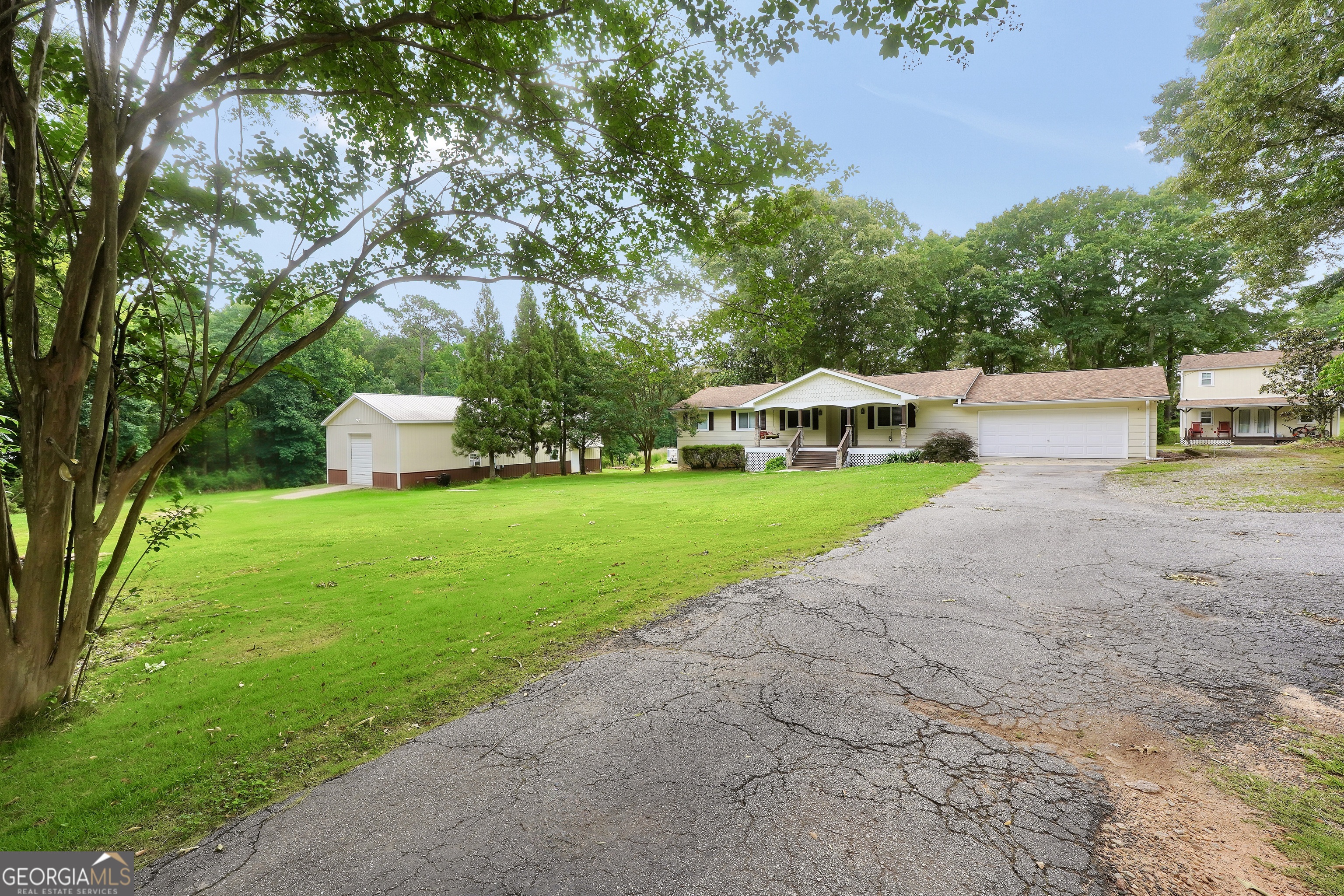 122 E Knight Road Property Photo 1