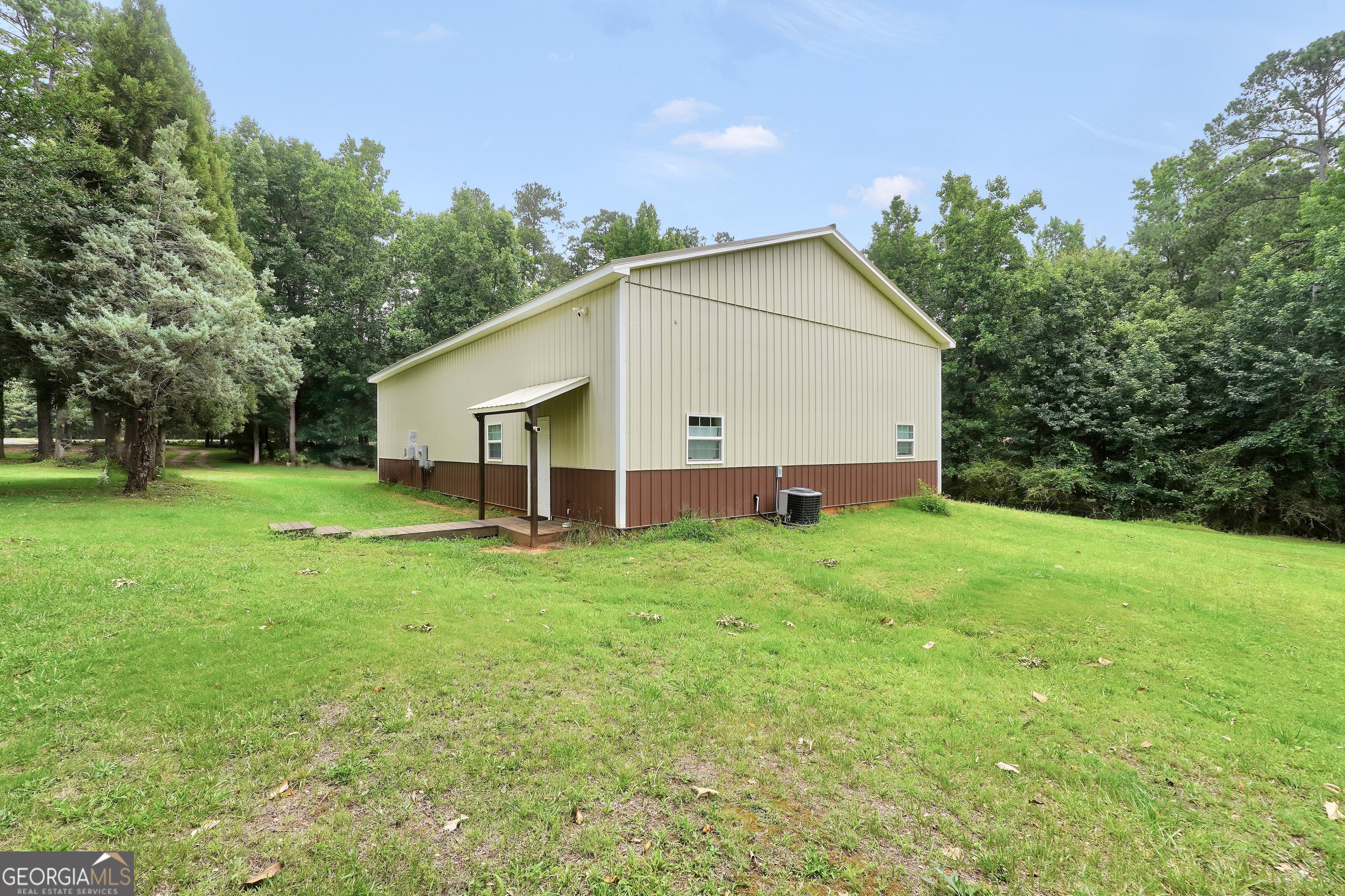 122 E Knight Road Property Photo 7