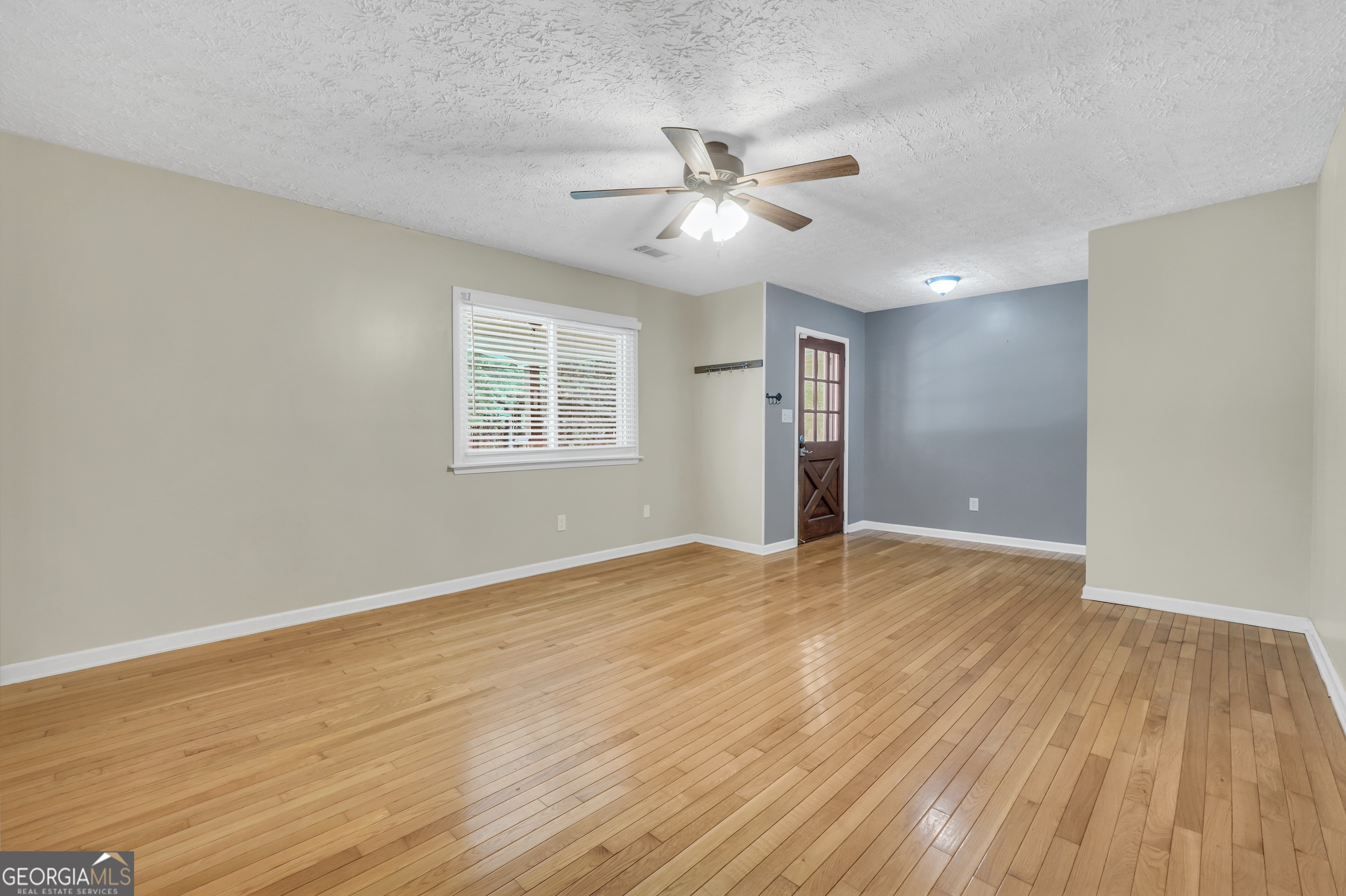 122 E Knight Road Property Photo 30
