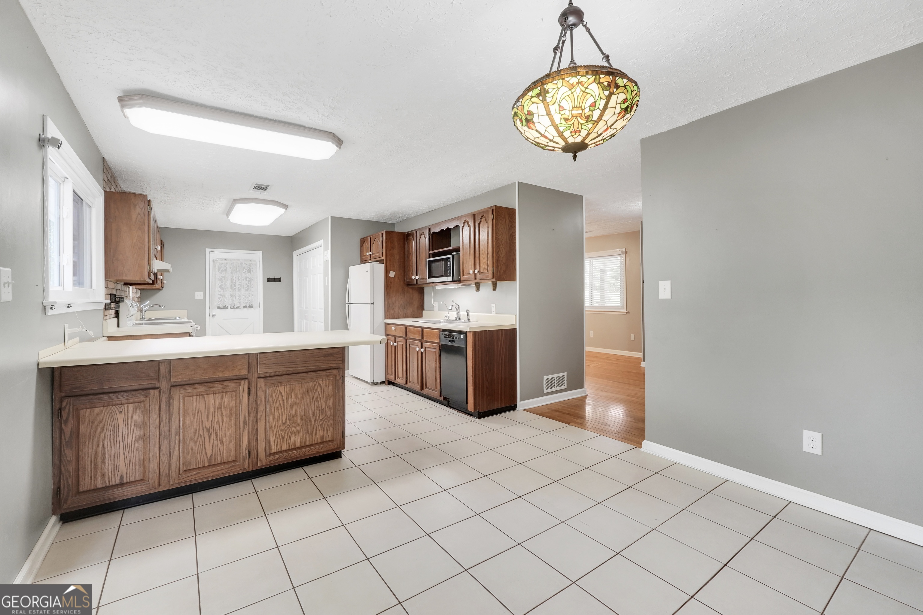 122 E Knight Road Property Photo 36