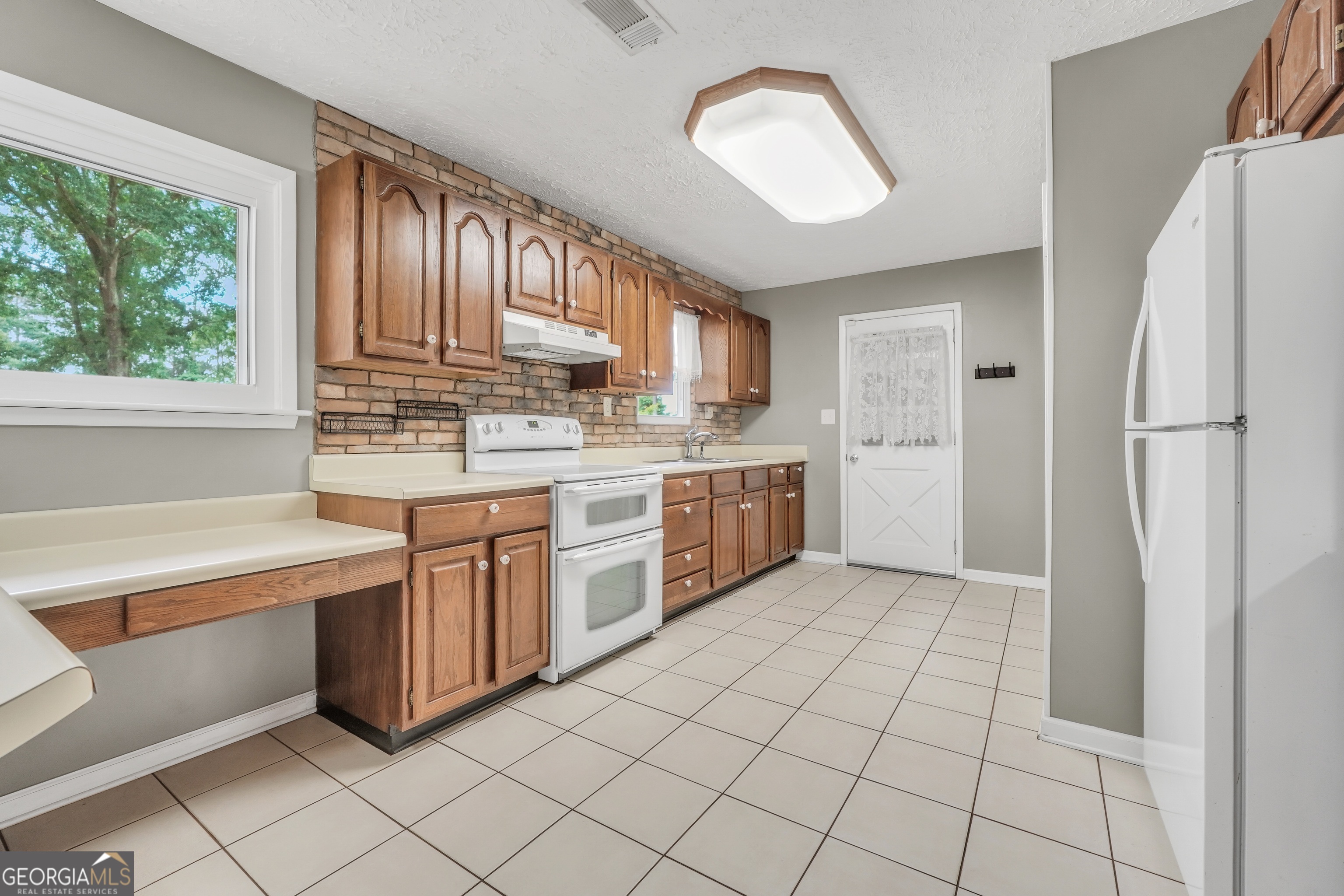 122 E Knight Road Property Photo 37