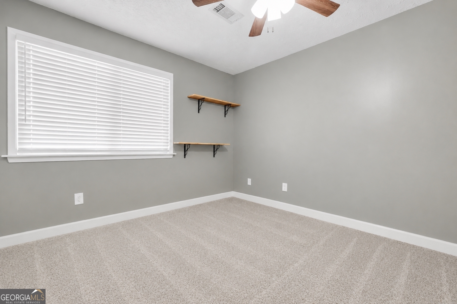 122 E Knight Road Property Photo 48