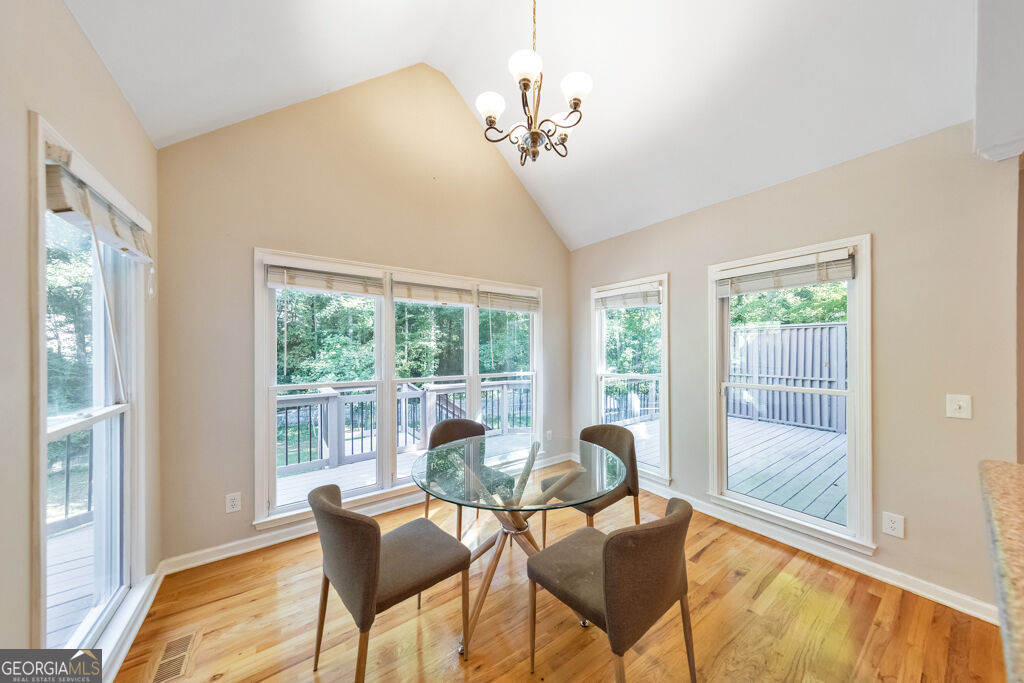 638 Braidwood Drive Nw Property Photo 17