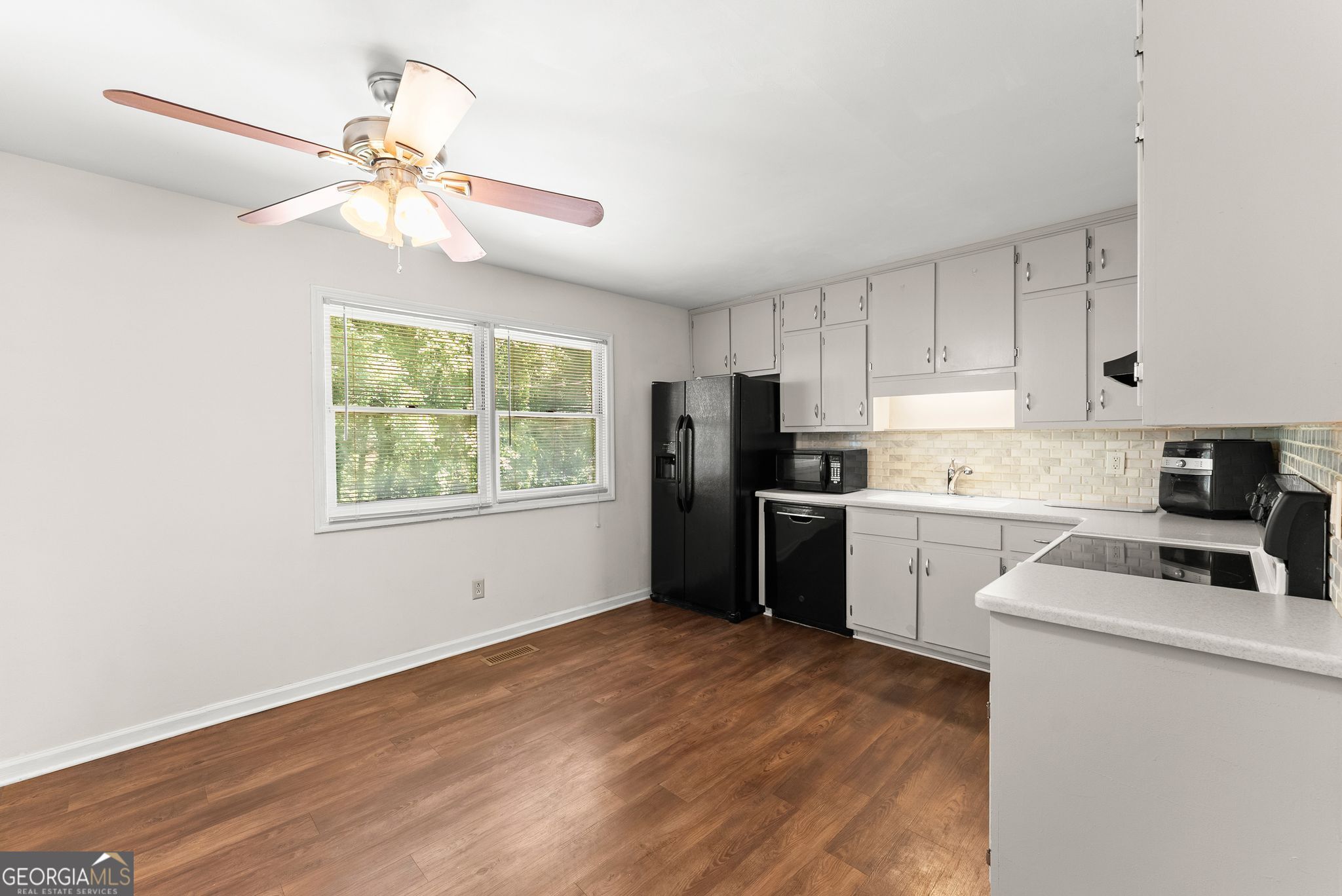 1421 Northwood Circle Ne Property Photo 11