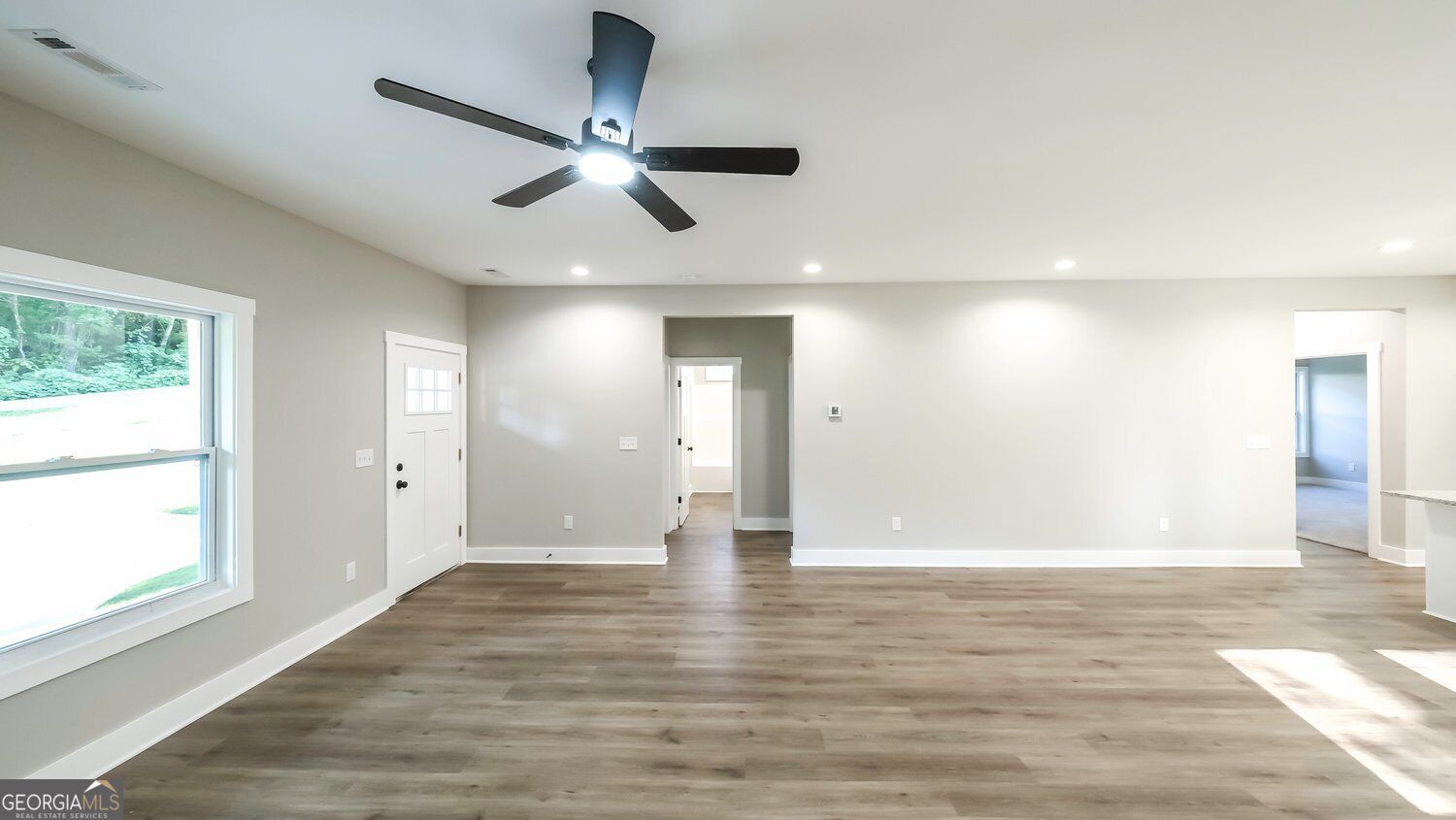 1118 Whispering Hills Drive Property Photo 8