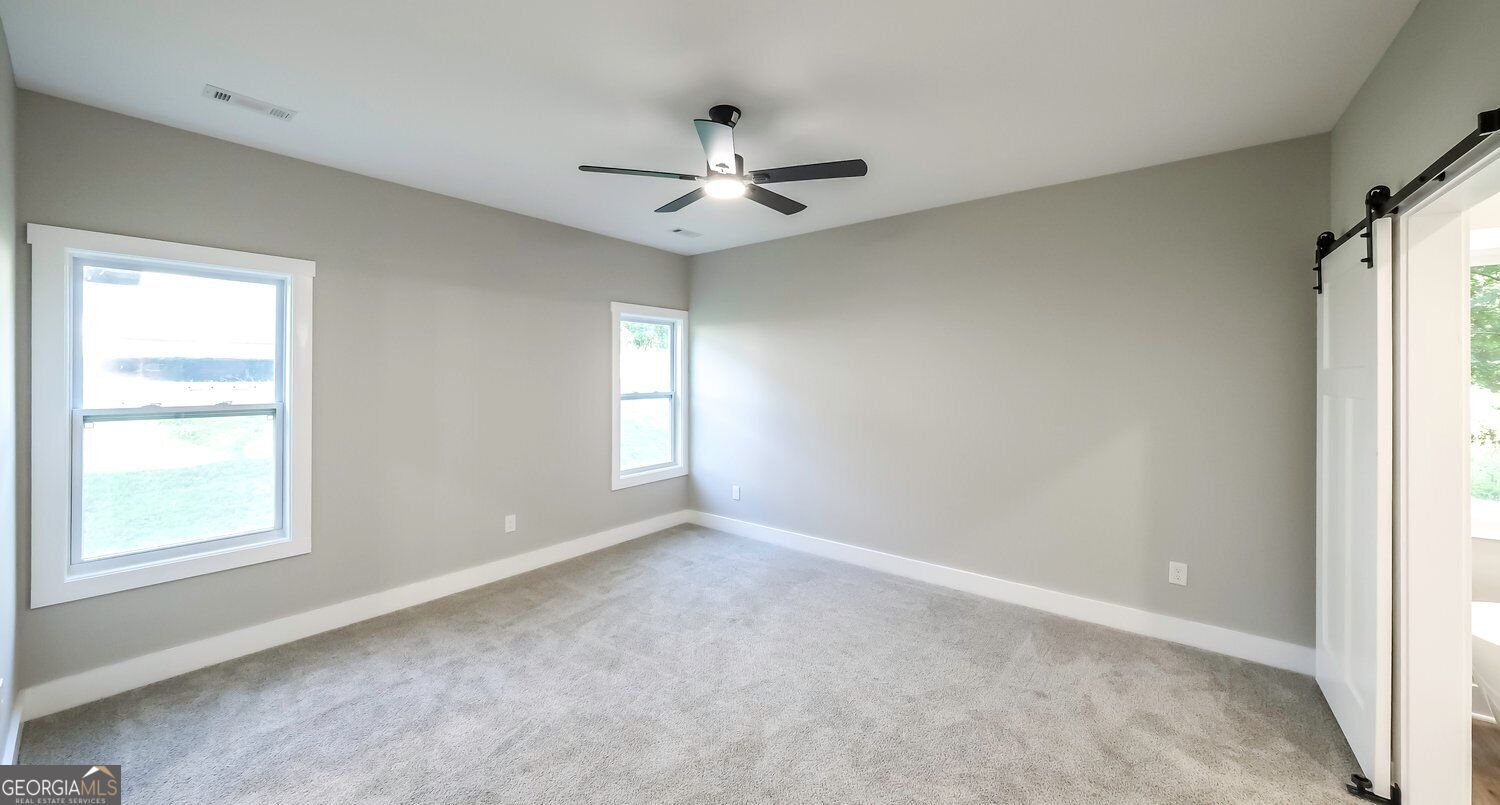 1118 Whispering Hills Drive Property Photo 20