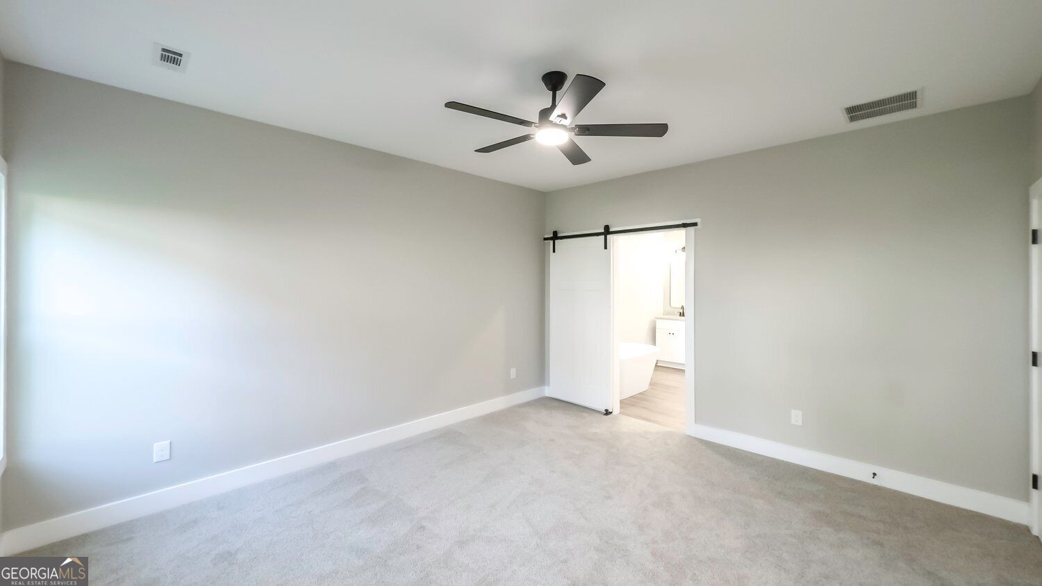 1118 Whispering Hills Drive Property Photo 21