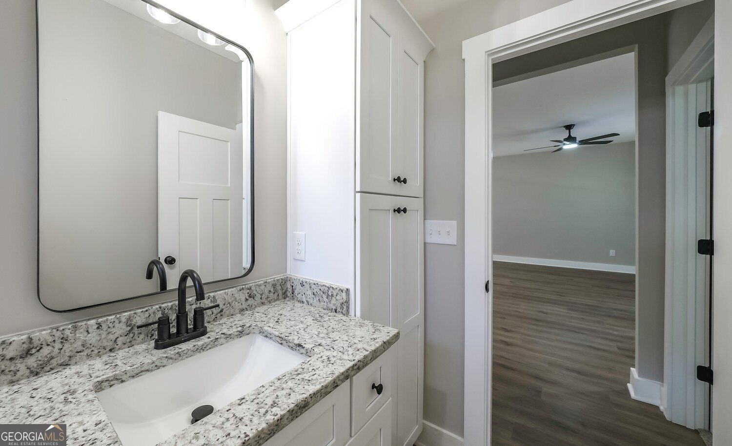1118 Whispering Hills Drive Property Photo 34
