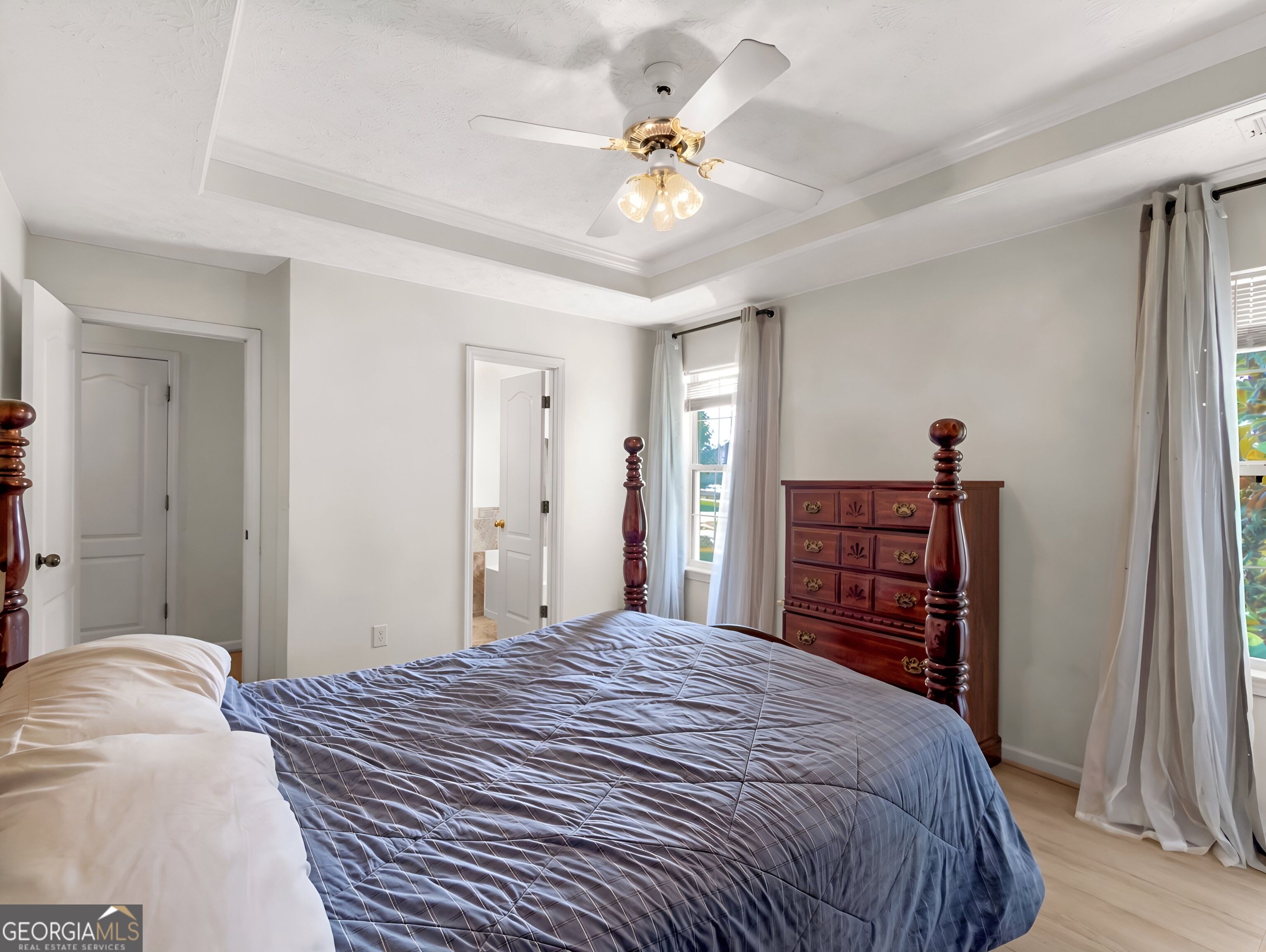 5075 Towne Park Drive Property Photo 20