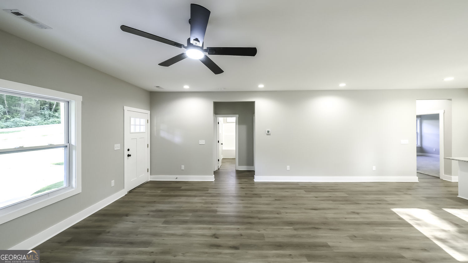 1120 Whispering Hills Drive Property Photo 3