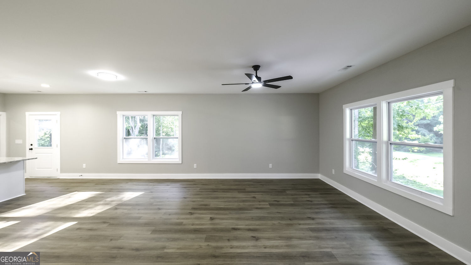 1120 Whispering Hills Drive Property Photo 6