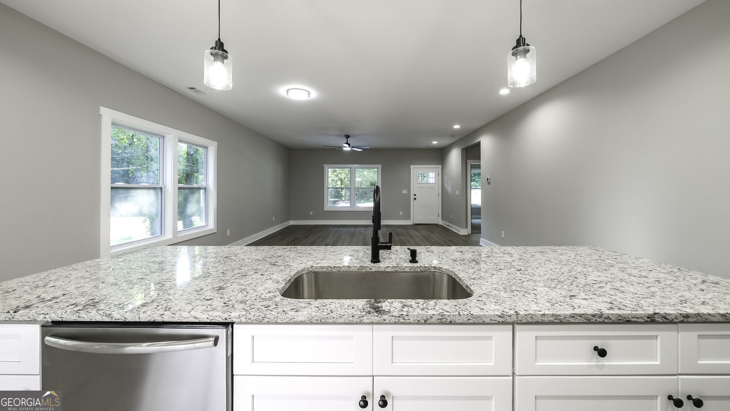 1120 Whispering Hills Drive Property Photo 14