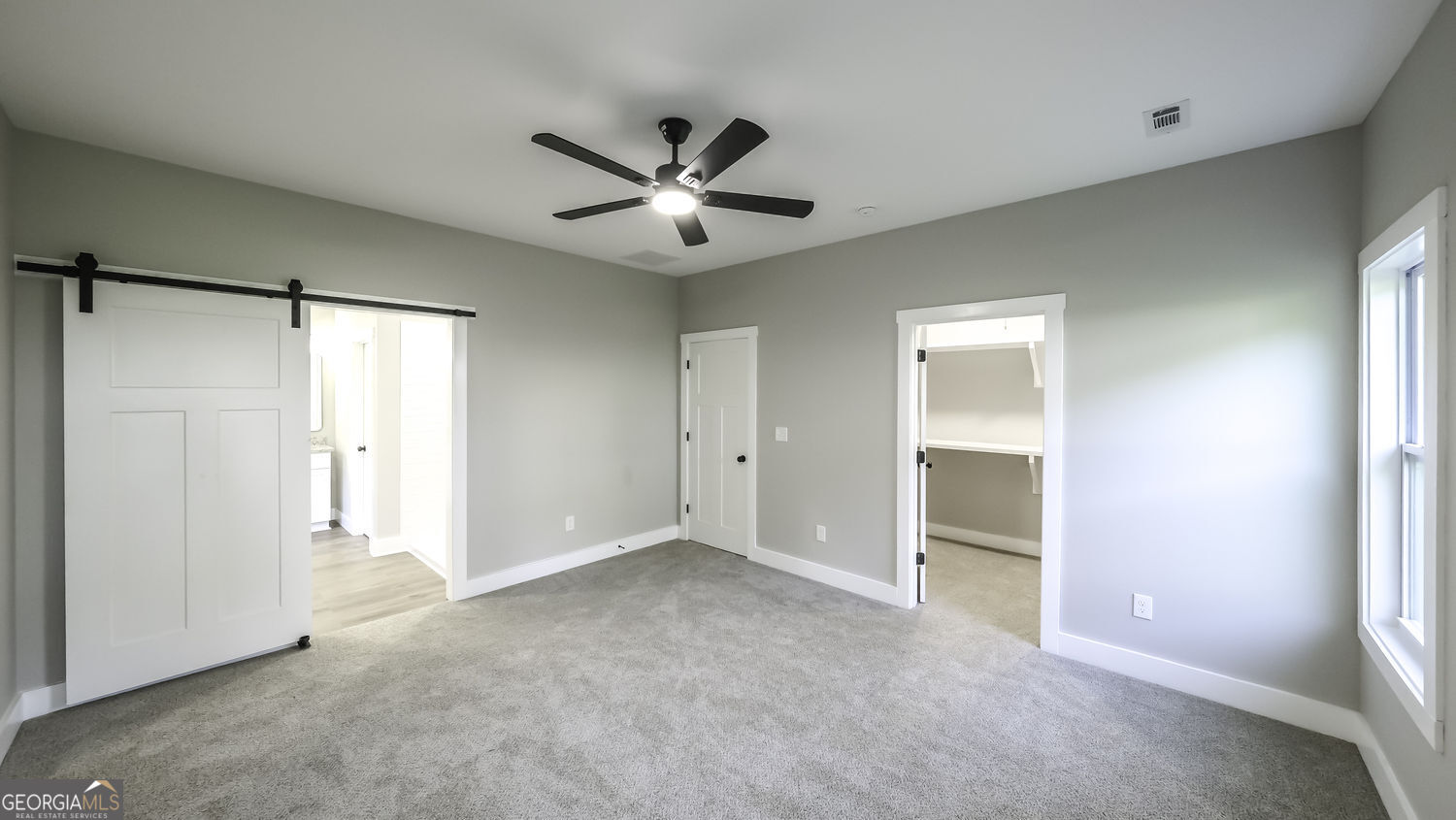 1120 Whispering Hills Drive Property Photo 17
