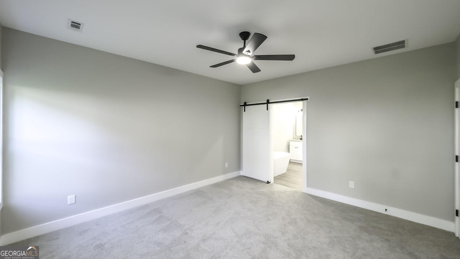1120 Whispering Hills Drive Property Photo 19