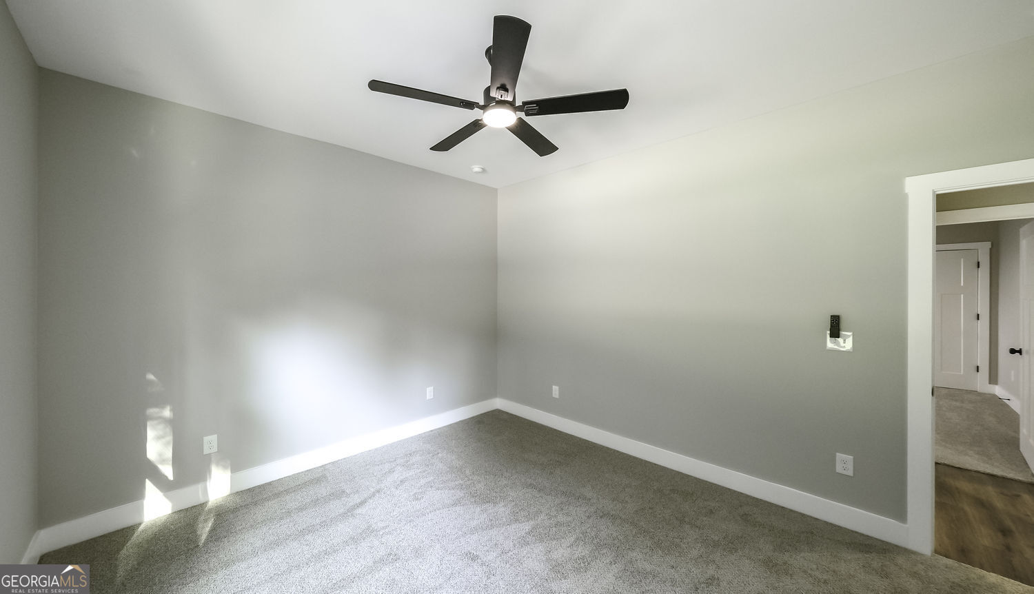 1120 Whispering Hills Drive Property Photo 31