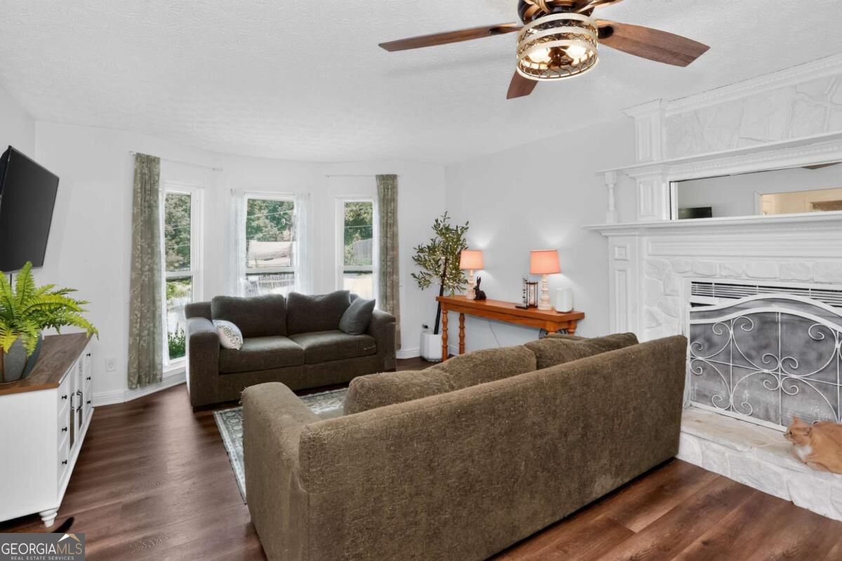 222 Valley Brook Drive Property Photo 11