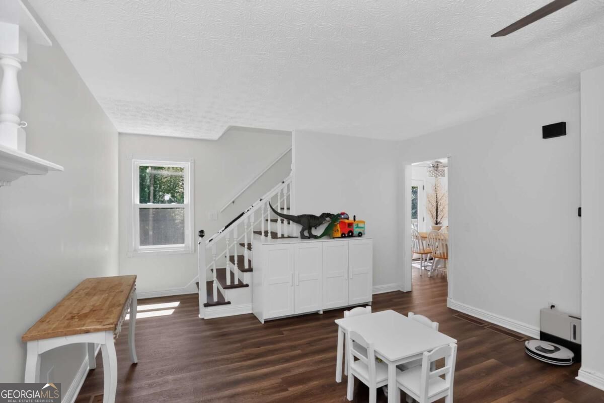 222 Valley Brook Drive Property Photo 13