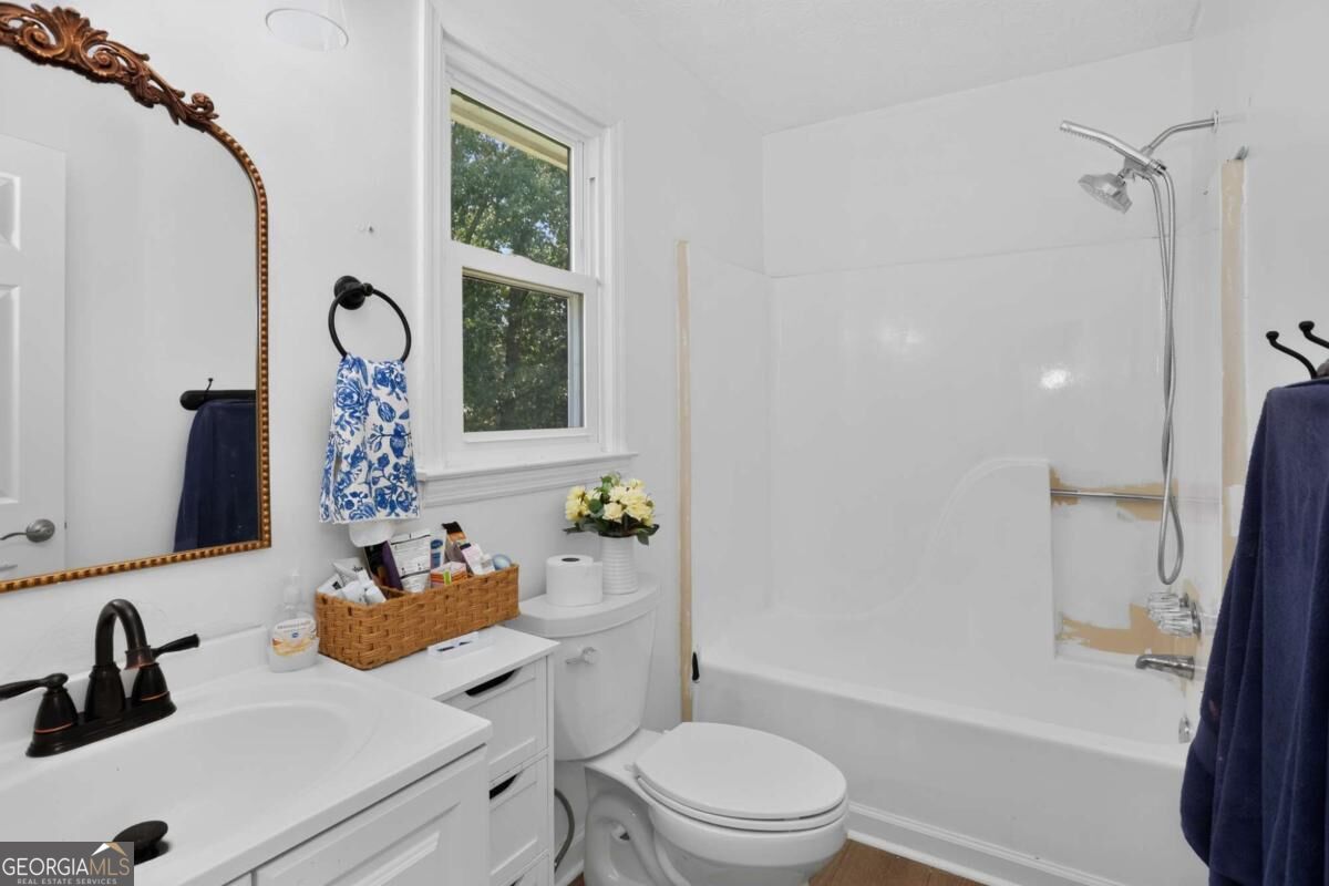 222 Valley Brook Drive Property Photo 18