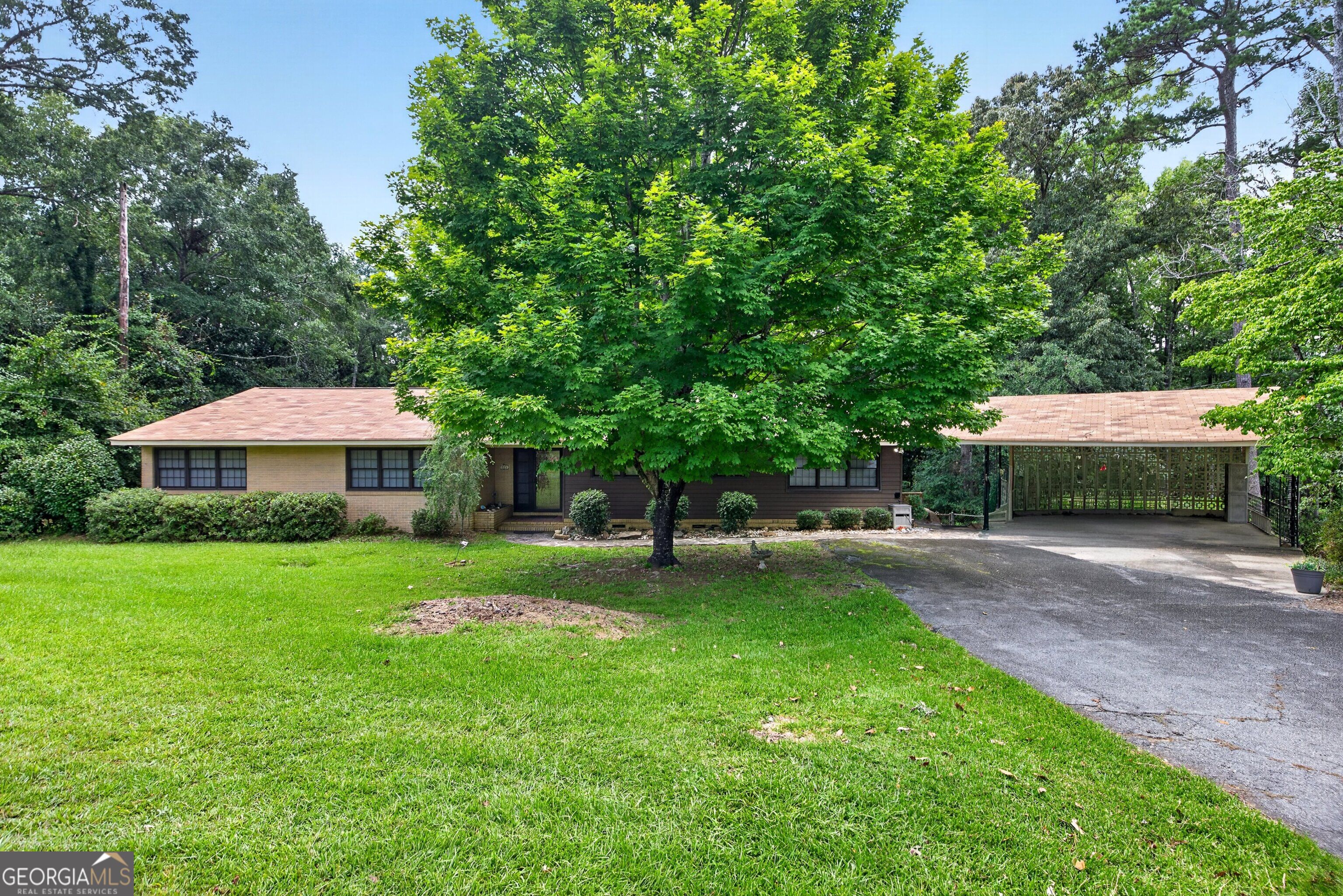 514 Farris Boulevard Property Photo 1