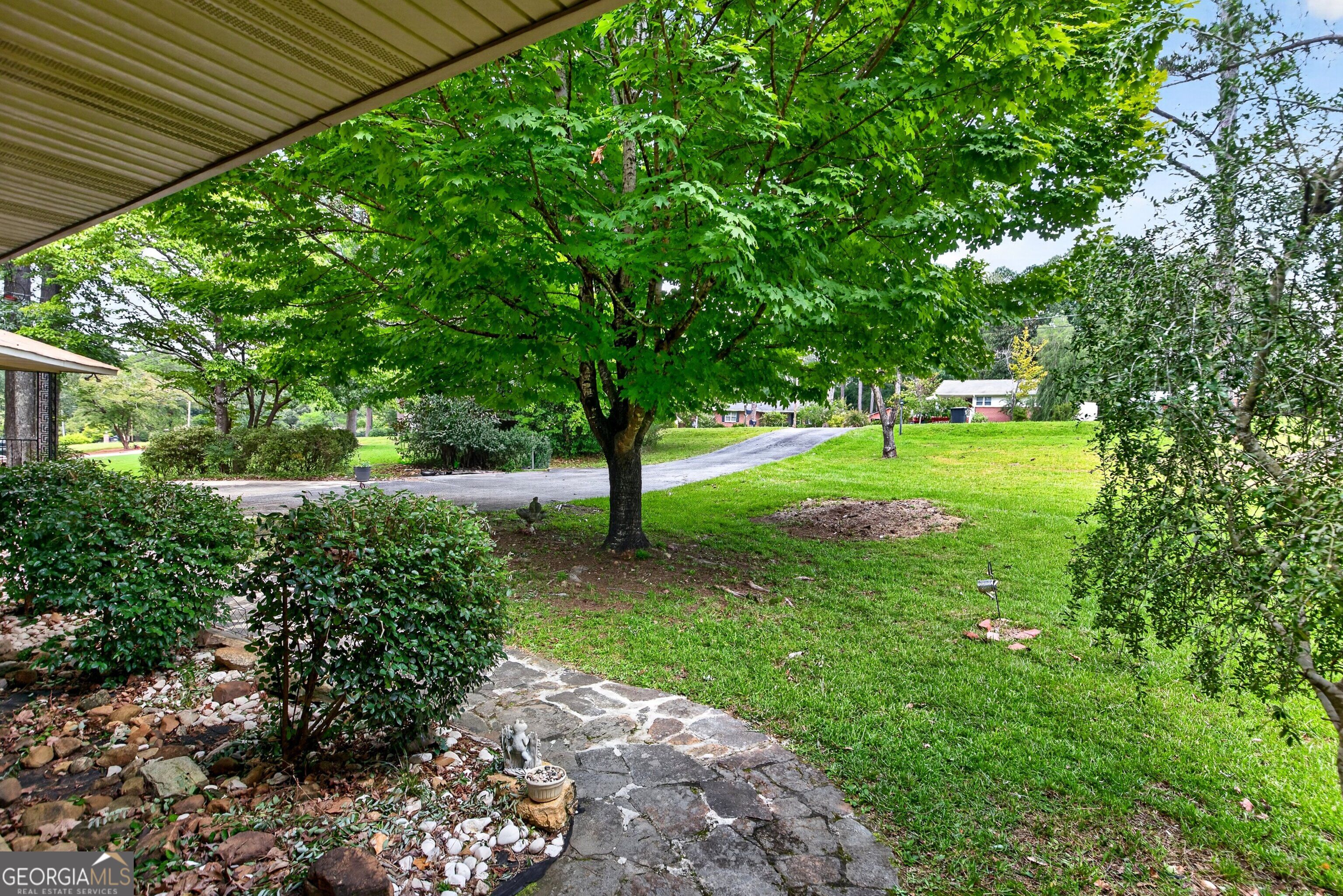 514 Farris Boulevard Property Photo 6