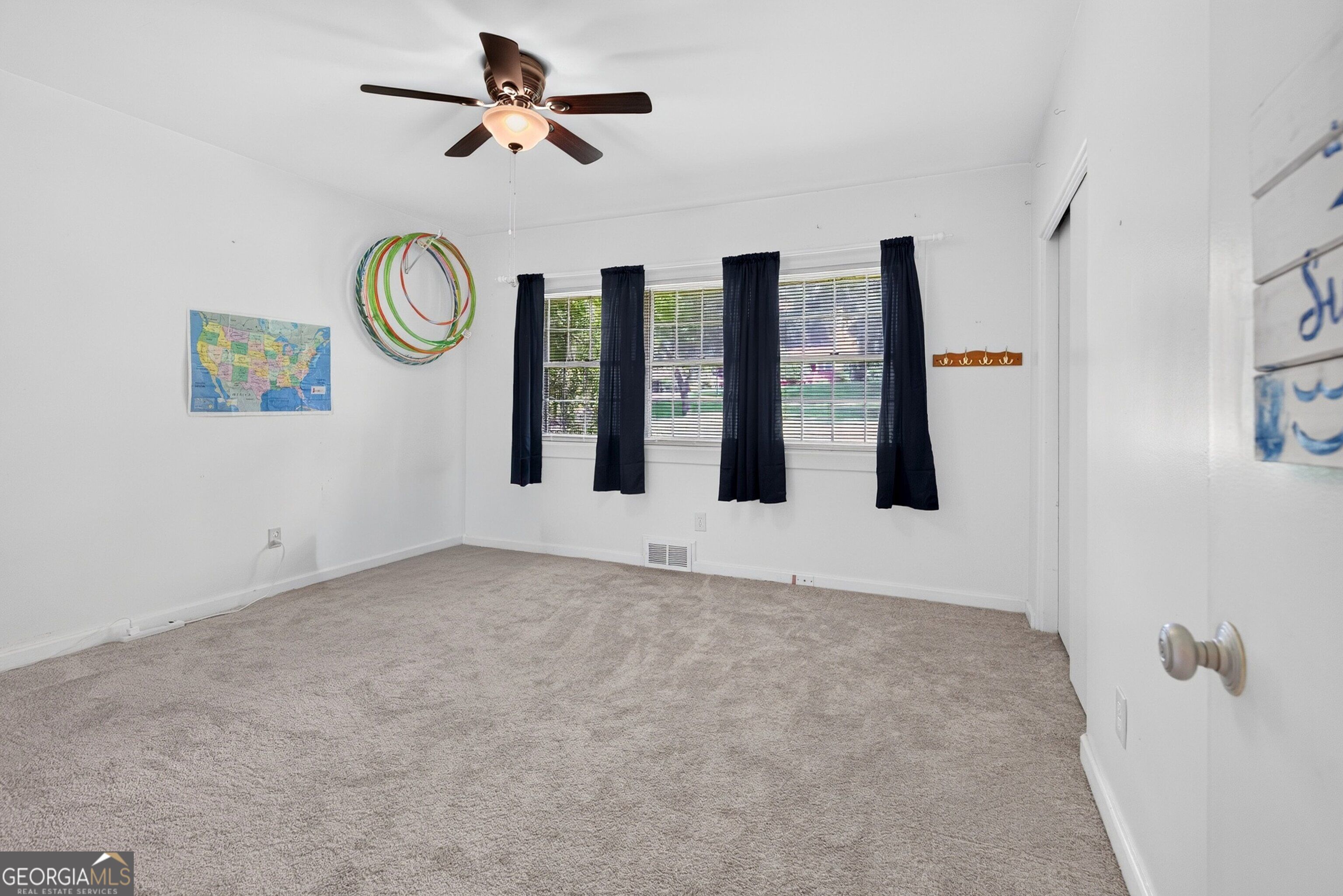 514 Farris Boulevard Property Photo 13