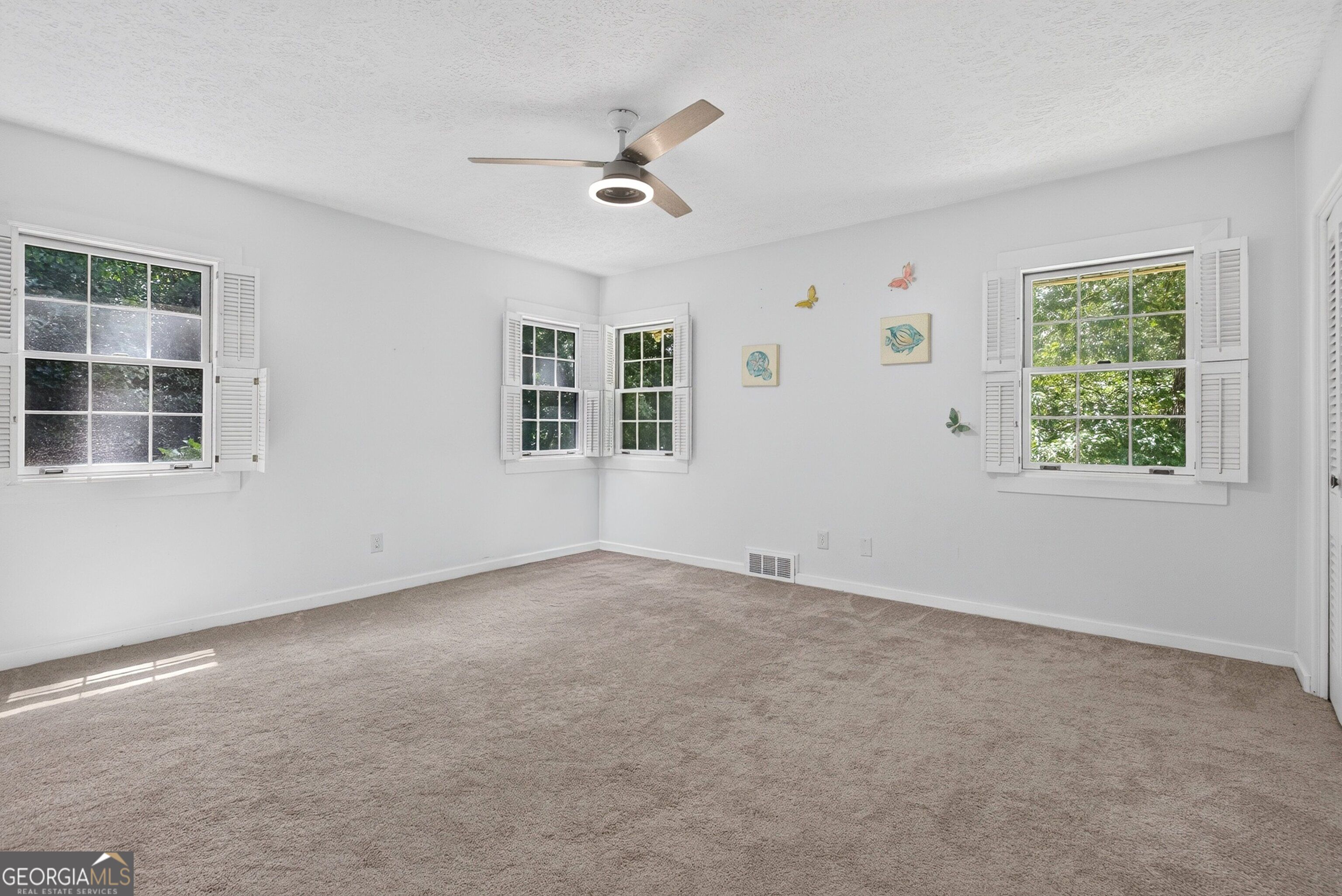 514 Farris Boulevard Property Photo 16
