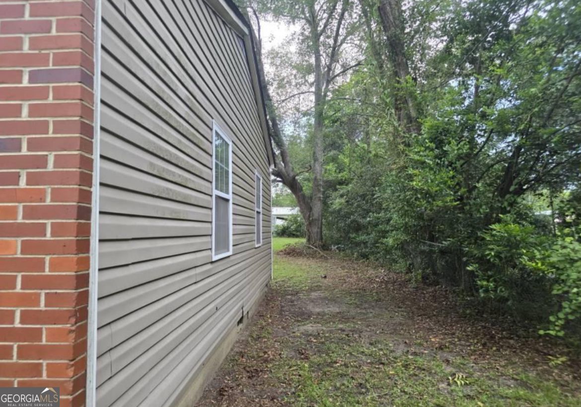 64 Henry Street Property Photo 3