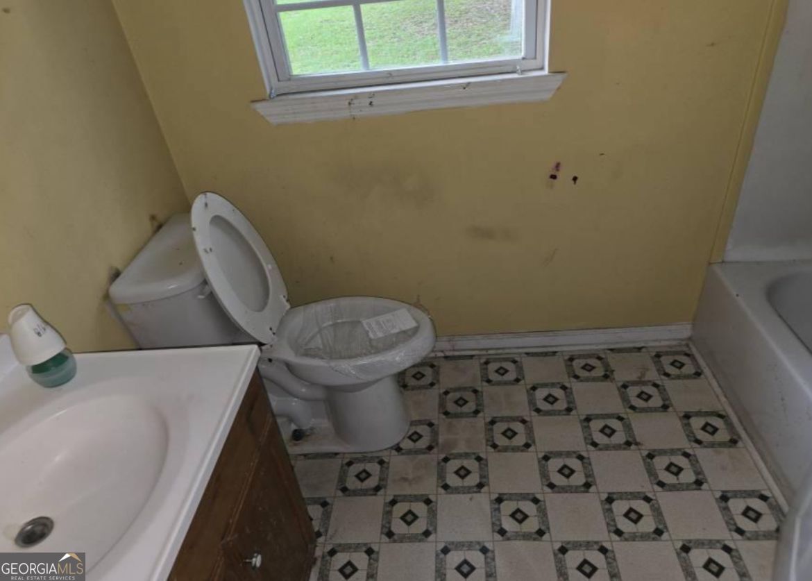 64 Henry Street Property Photo 11