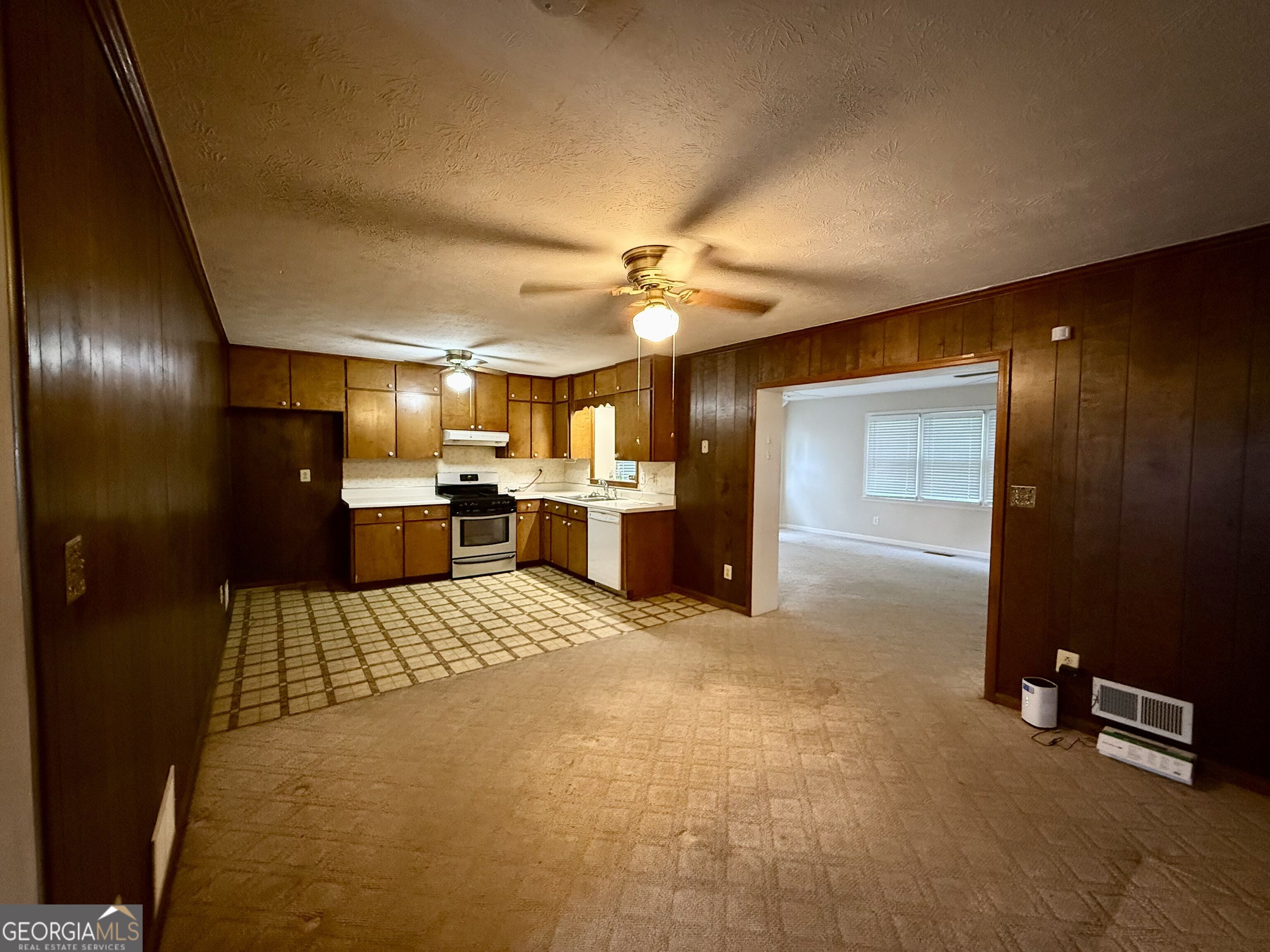 6641 Londonderry Drive Property Photo 11